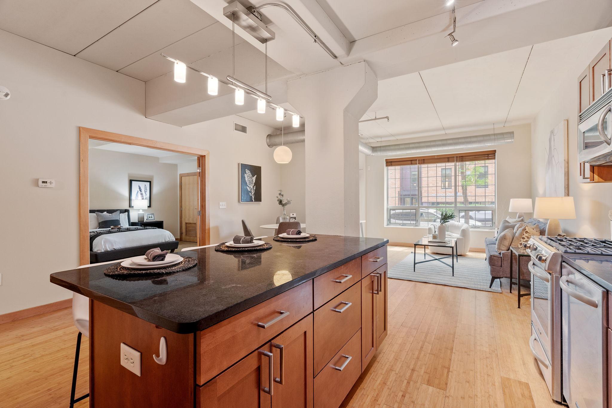 521 2nd Street SE Unit: 102