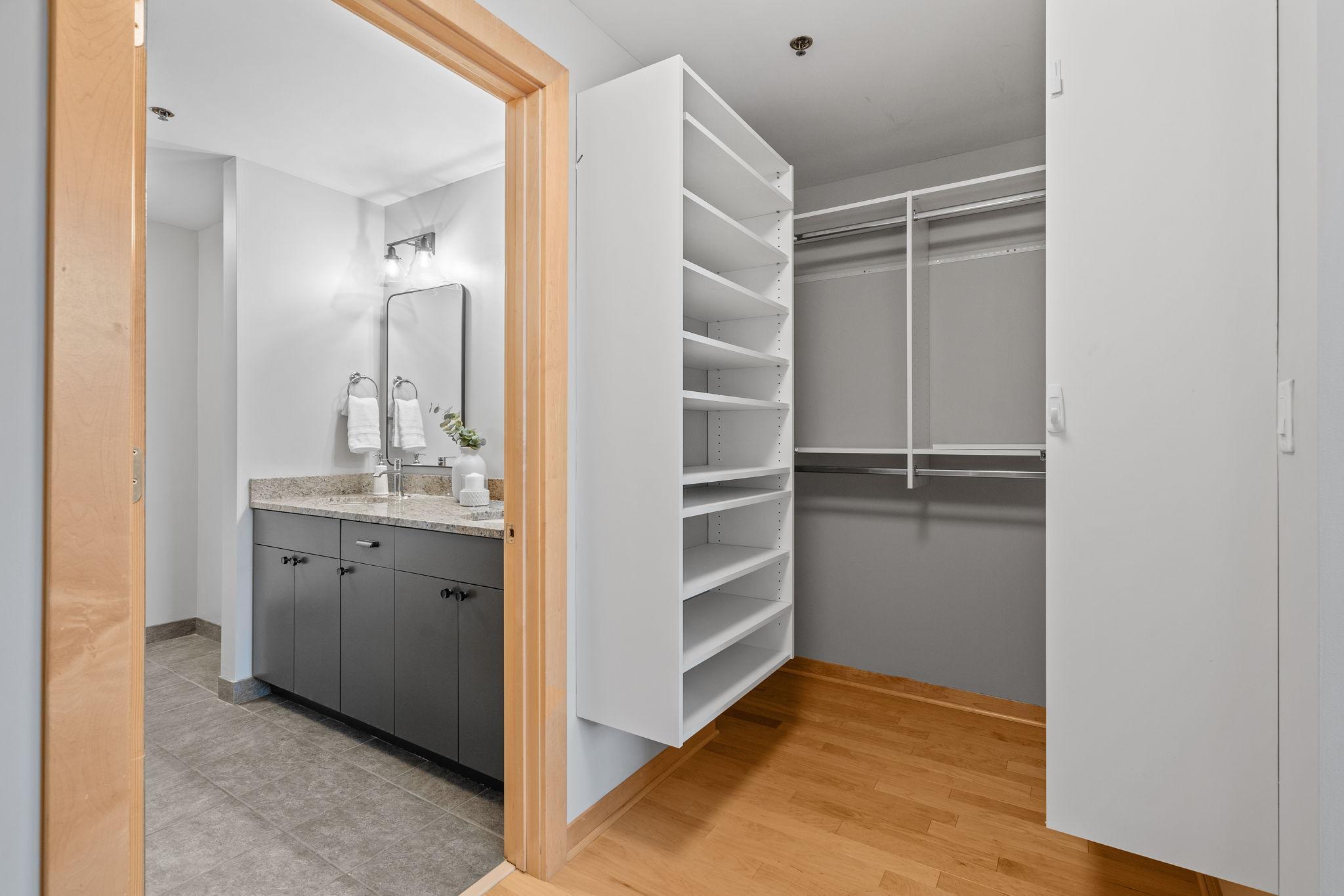 215 10th Avenue S Unit: 336