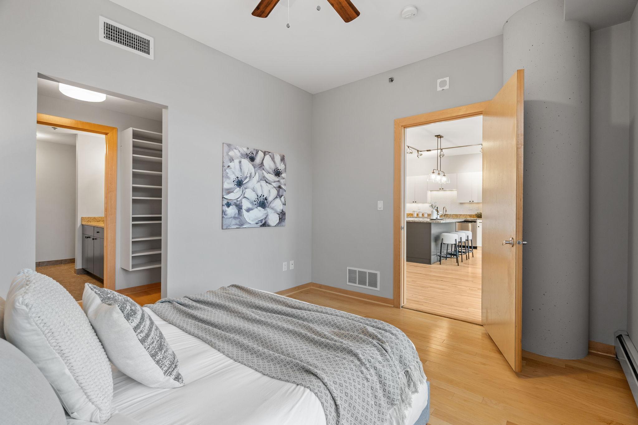 215 10th Avenue S Unit: 336