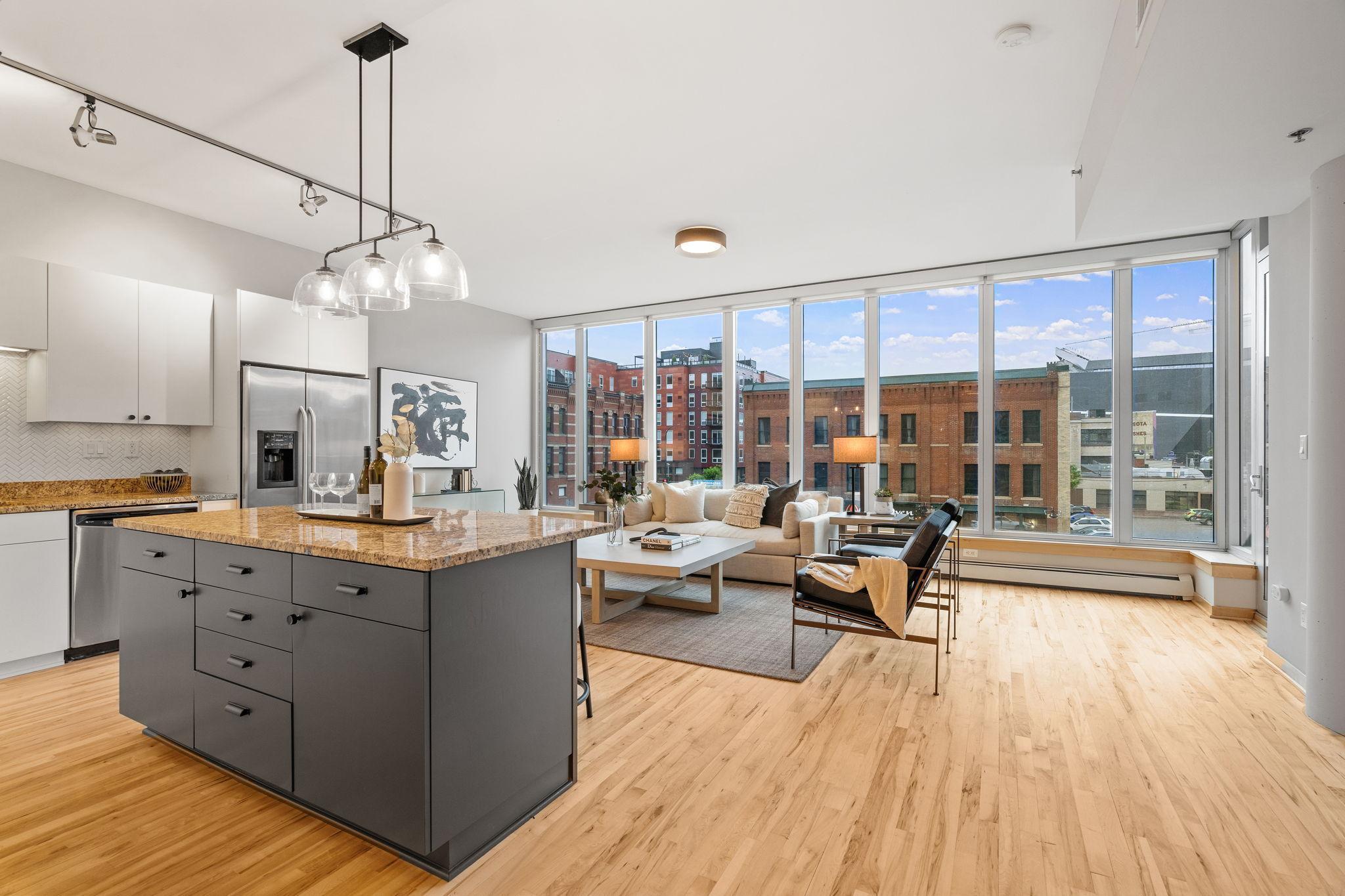 215 10th Avenue S Unit: 336
