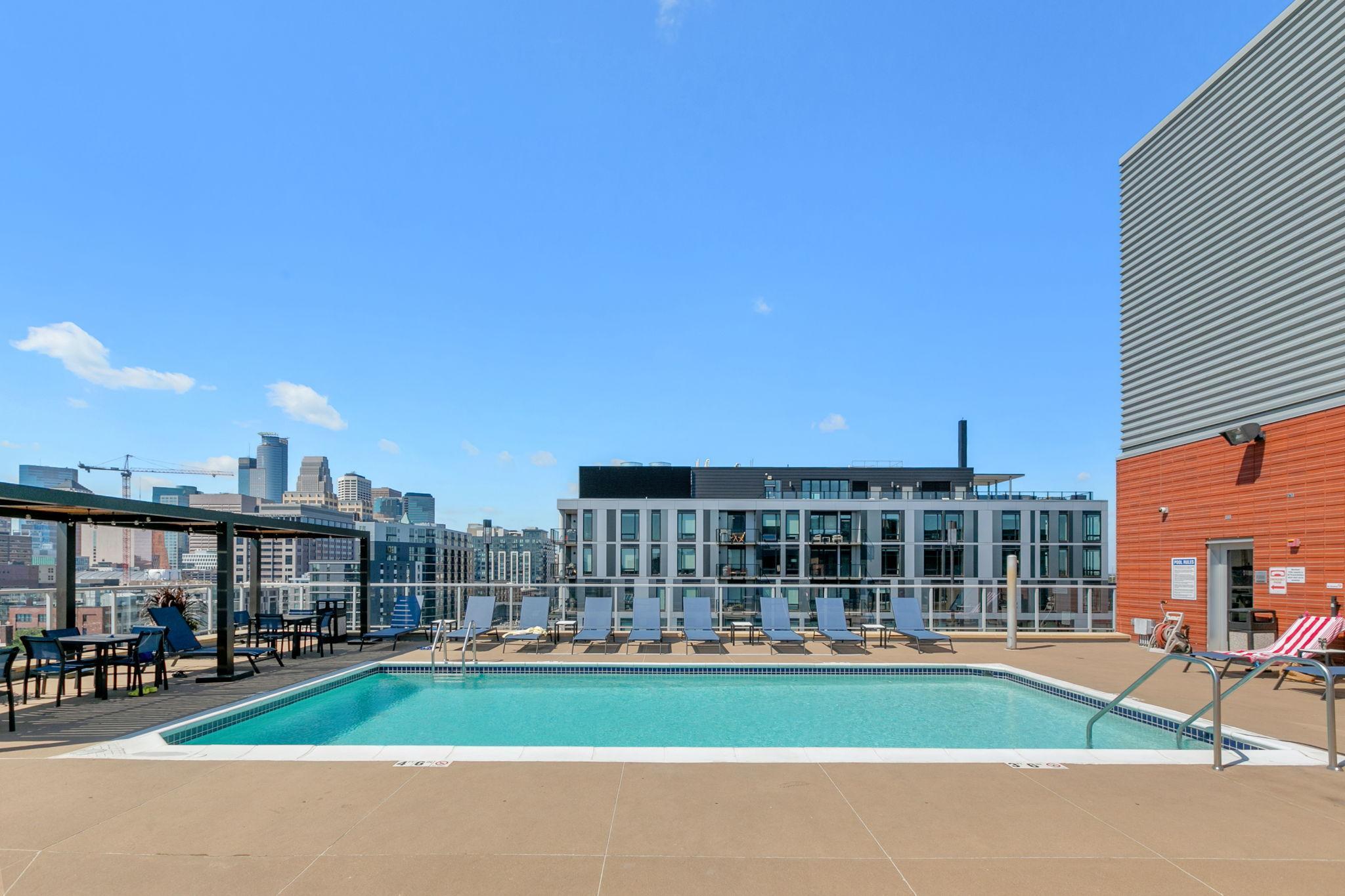 215 10th Avenue S Unit: 336
