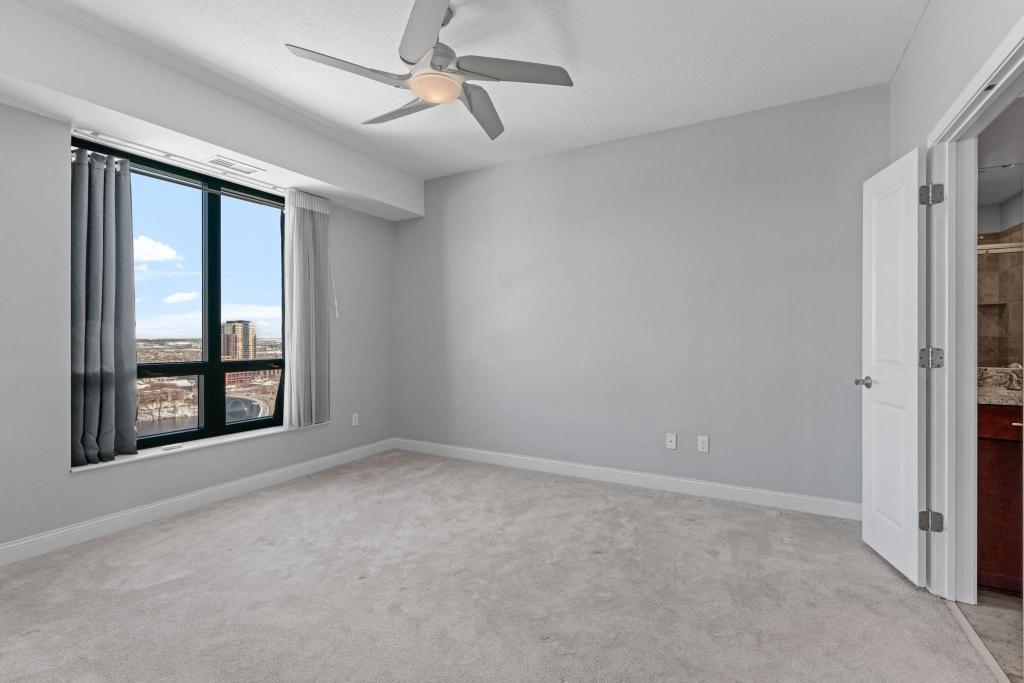 100 3rd Avenue S Unit: 2103