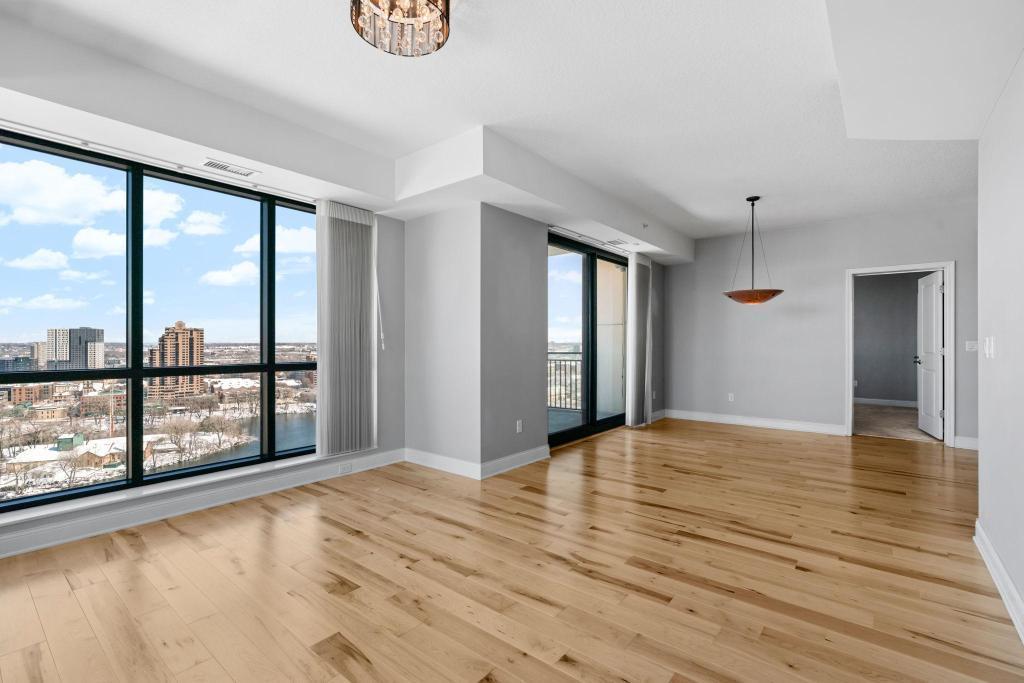 100 3rd Avenue S Unit: 2103