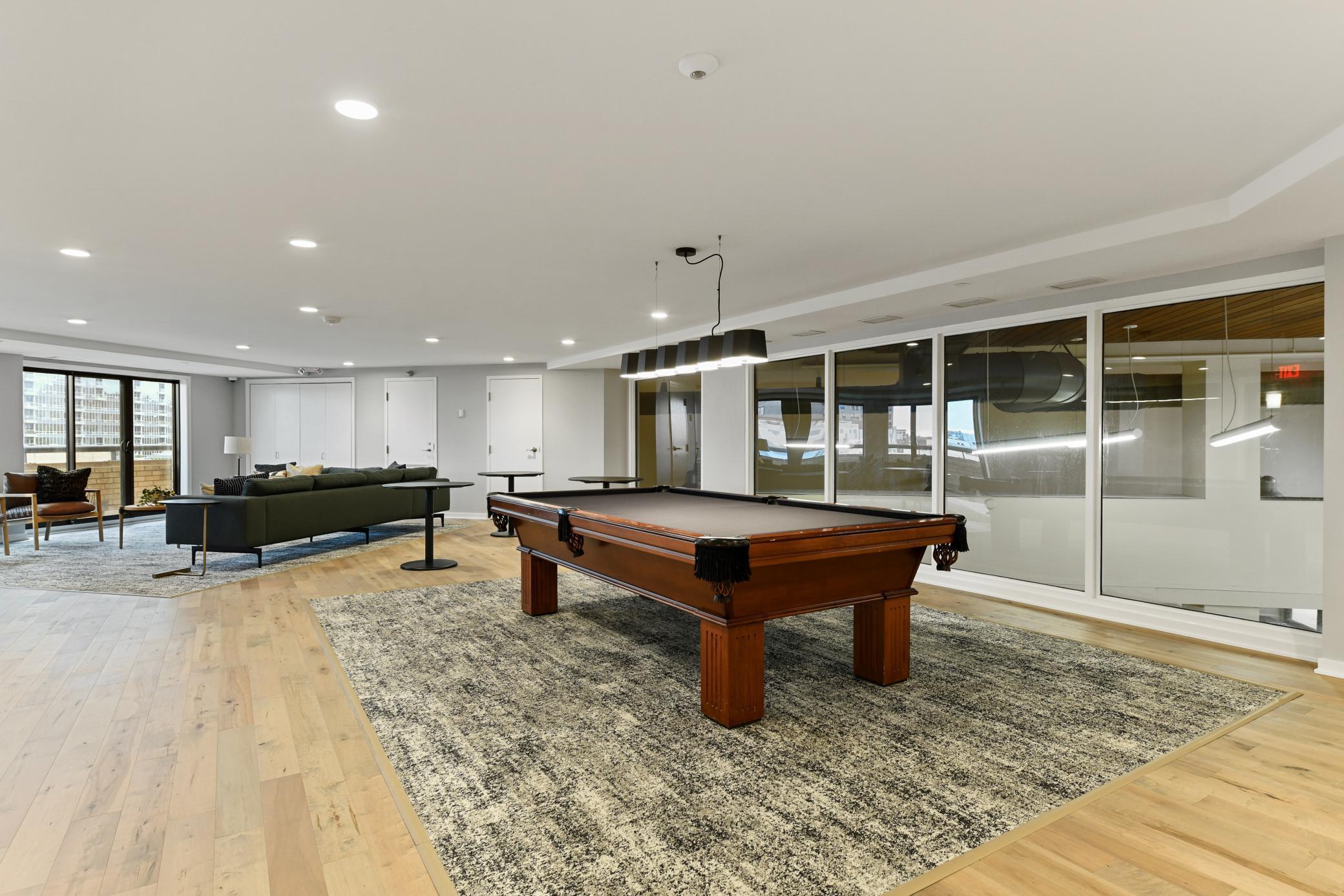 20 2nd Street NE Unit: P2705