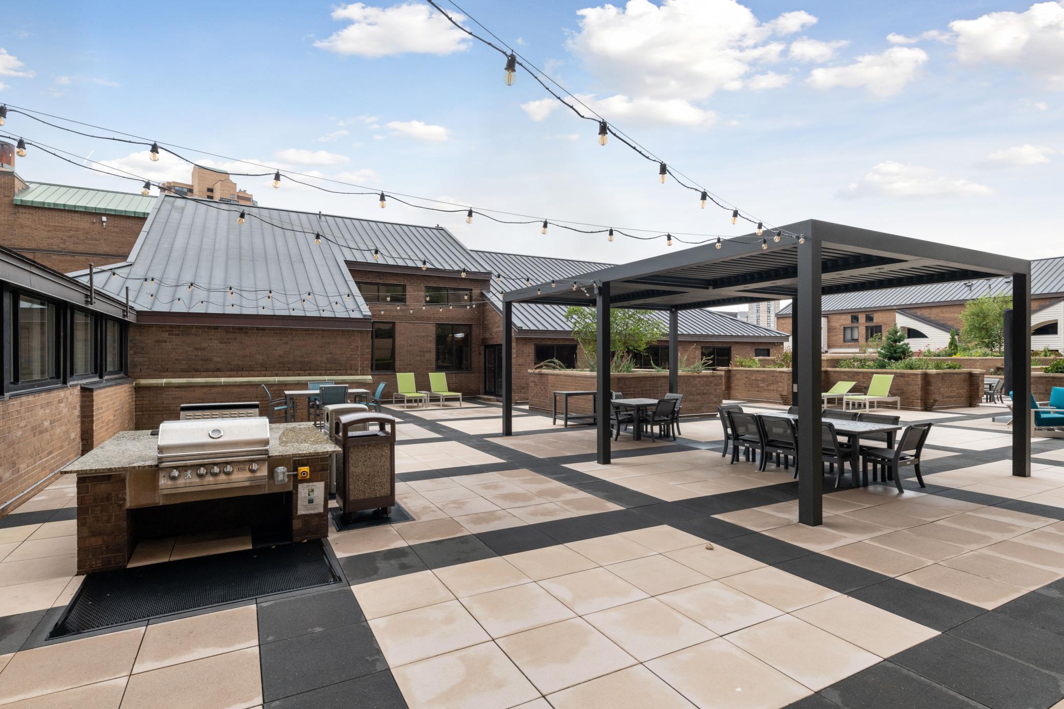 20 2nd Street NE Unit: P2705