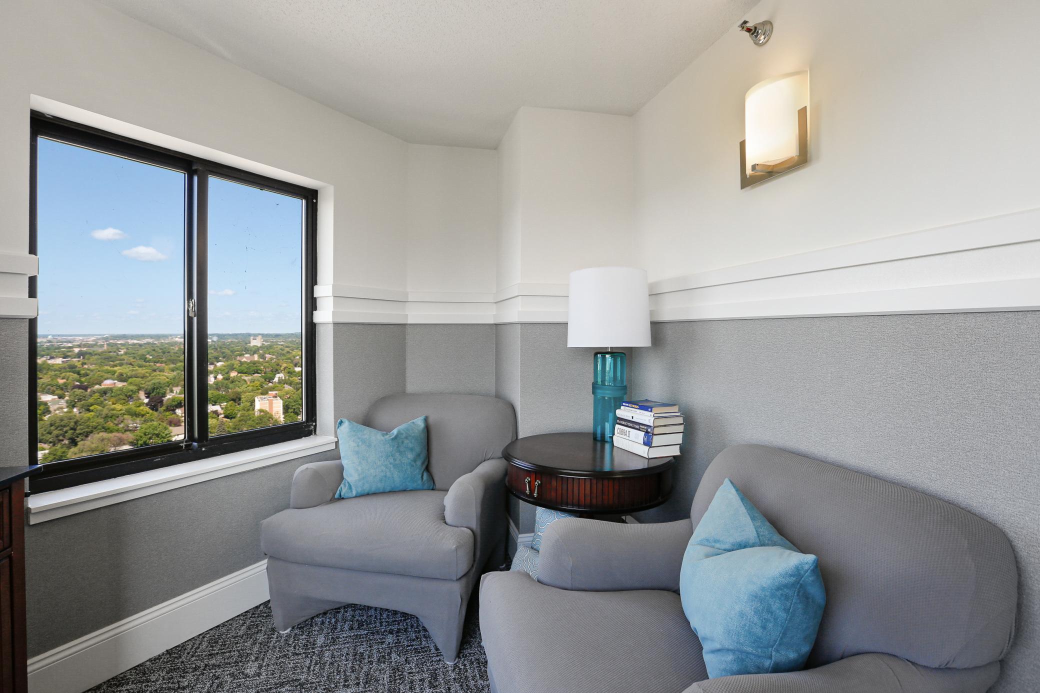 20 2nd Street NE Unit: P2705