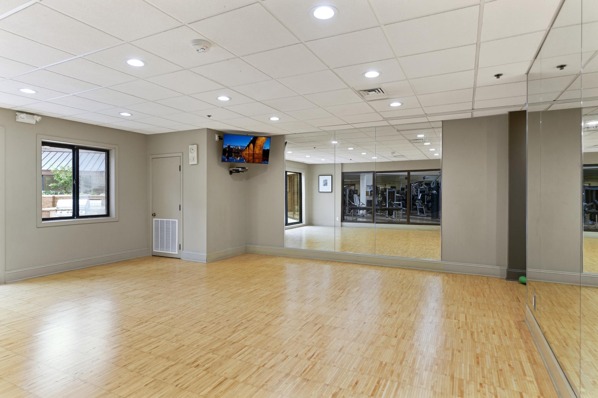 20 2nd Street NE Unit: P2705