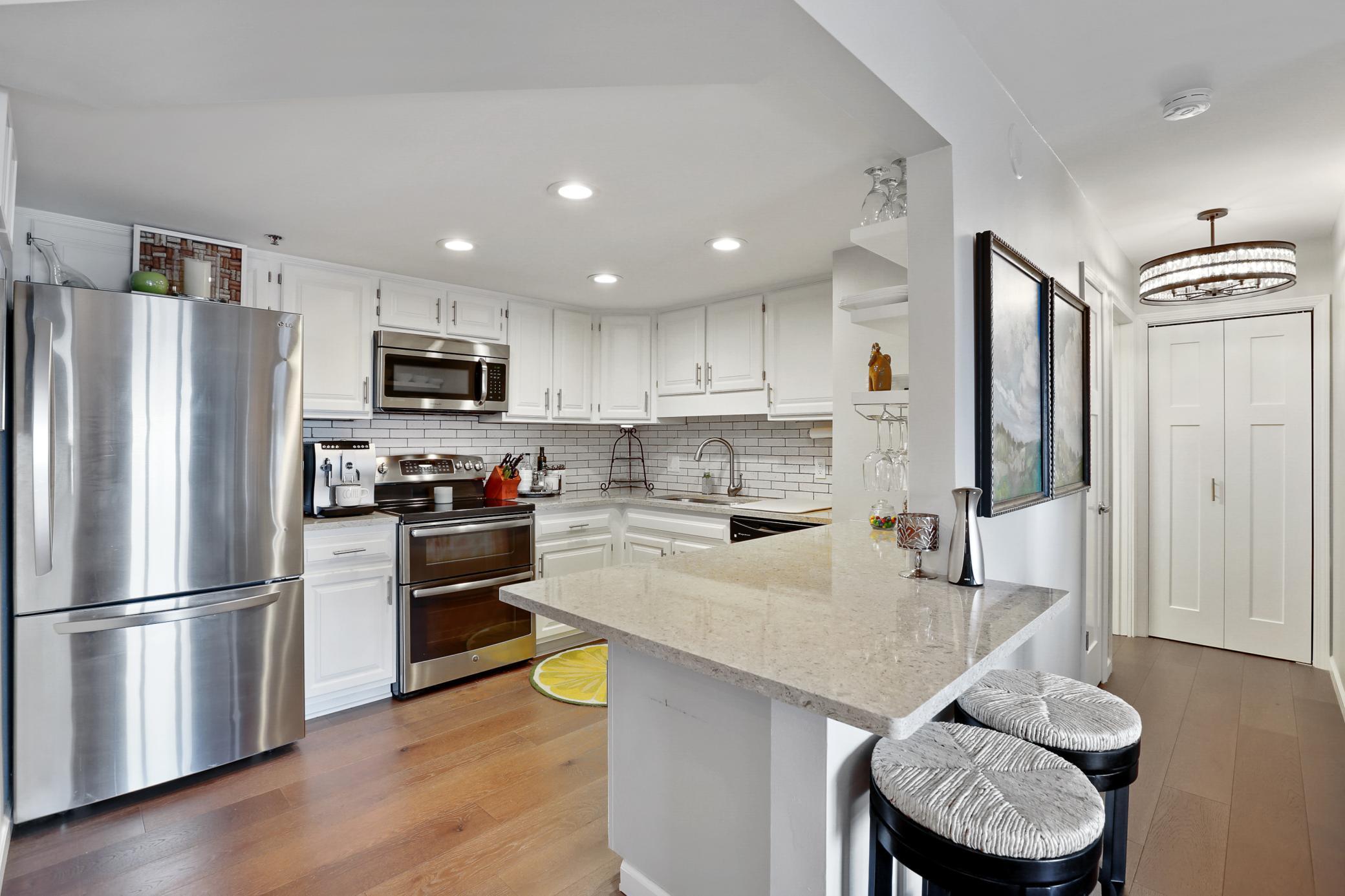 20 2nd Street NE Unit: P2705