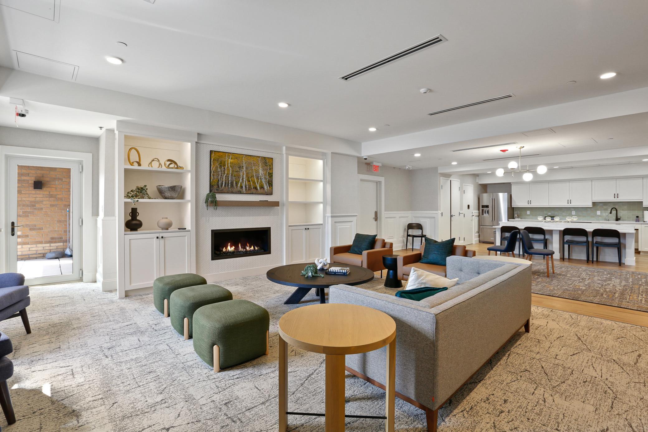 20 2nd Street NE Unit: P2705