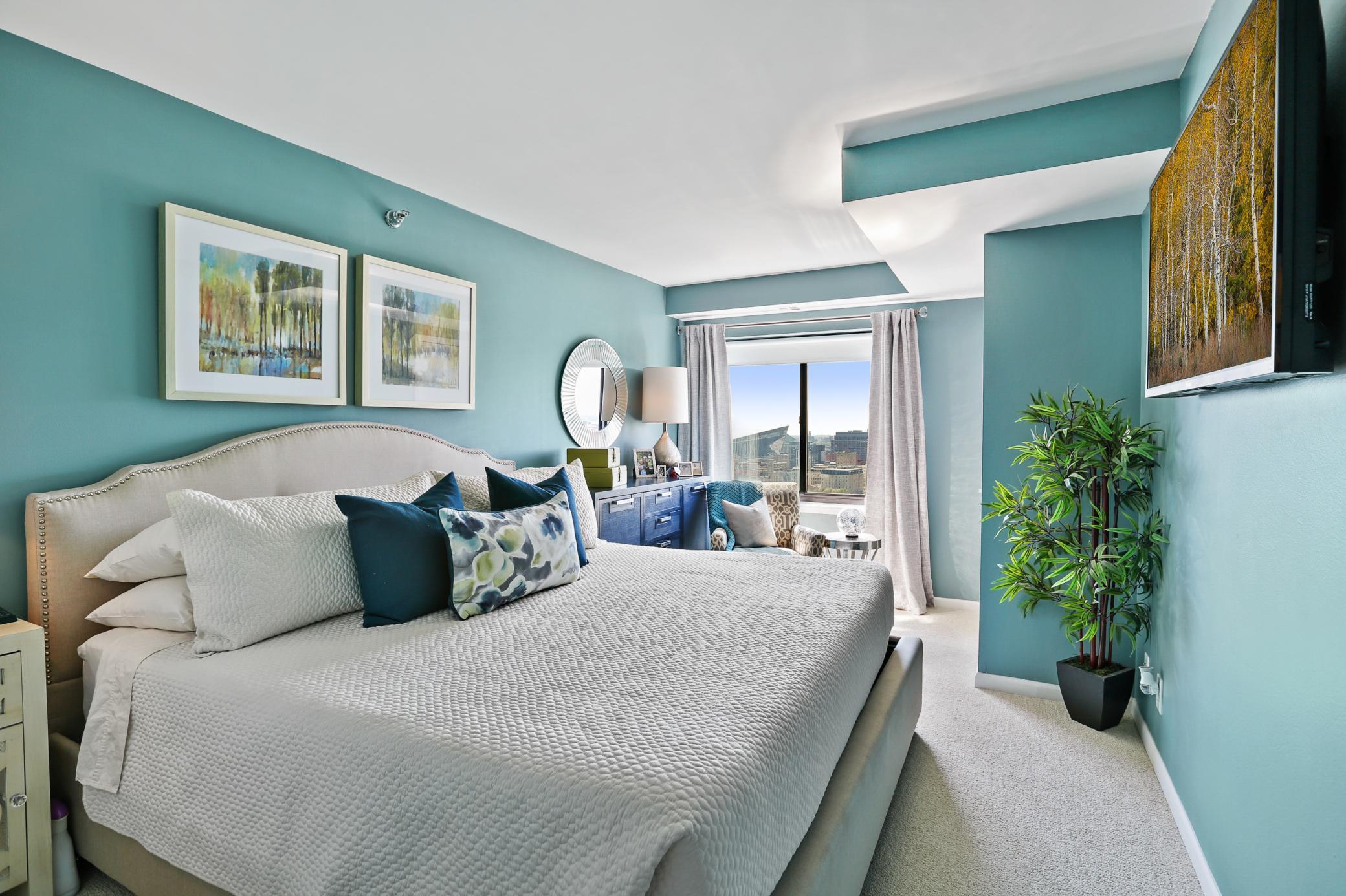 20 2nd Street NE Unit: P2705