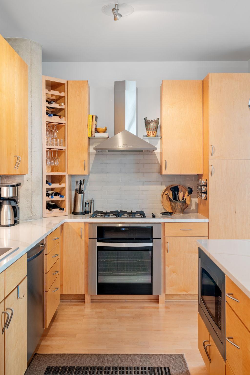 150 2nd Street NE Unit: B614