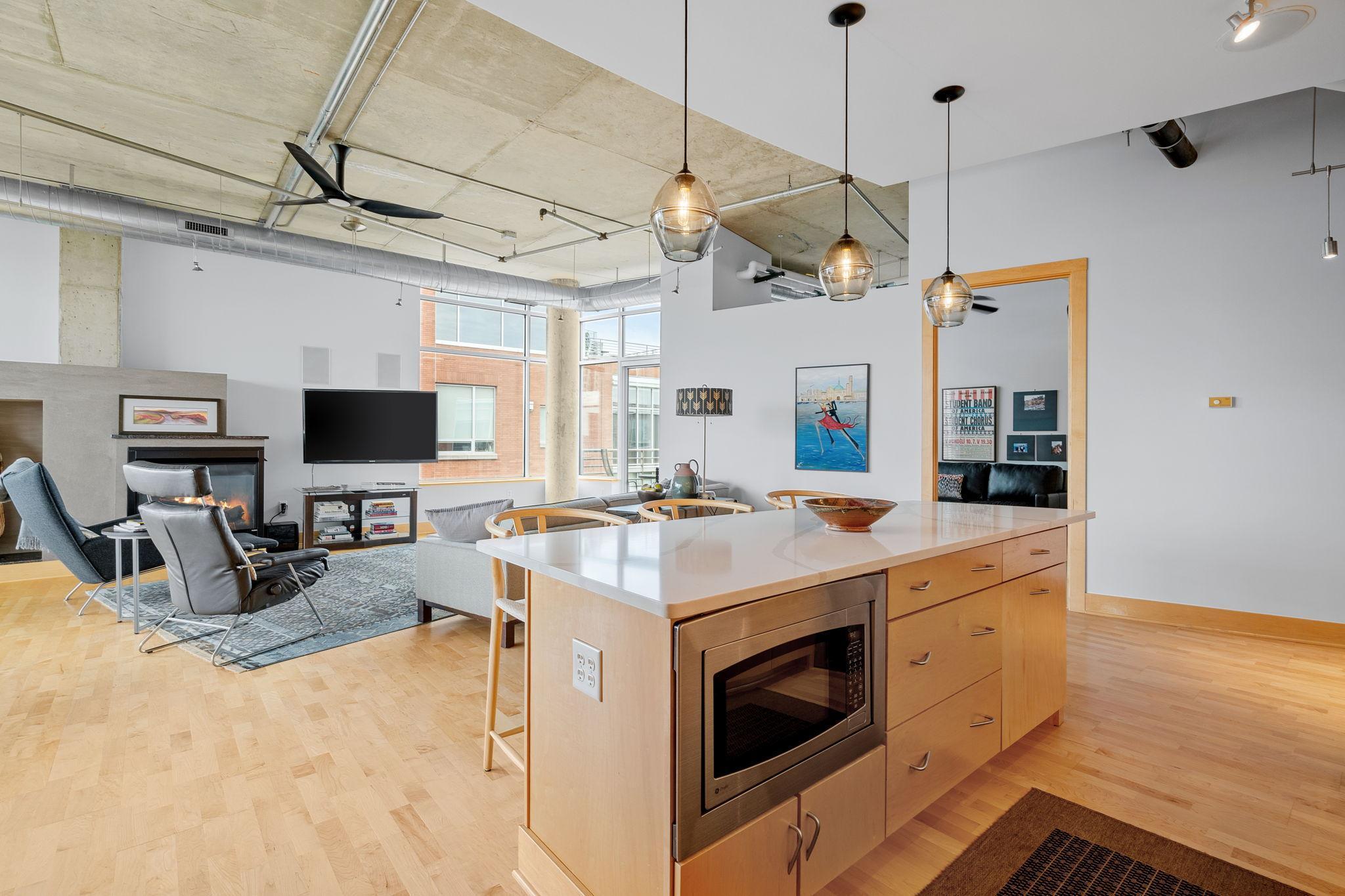 150 2nd Street NE Unit: B614