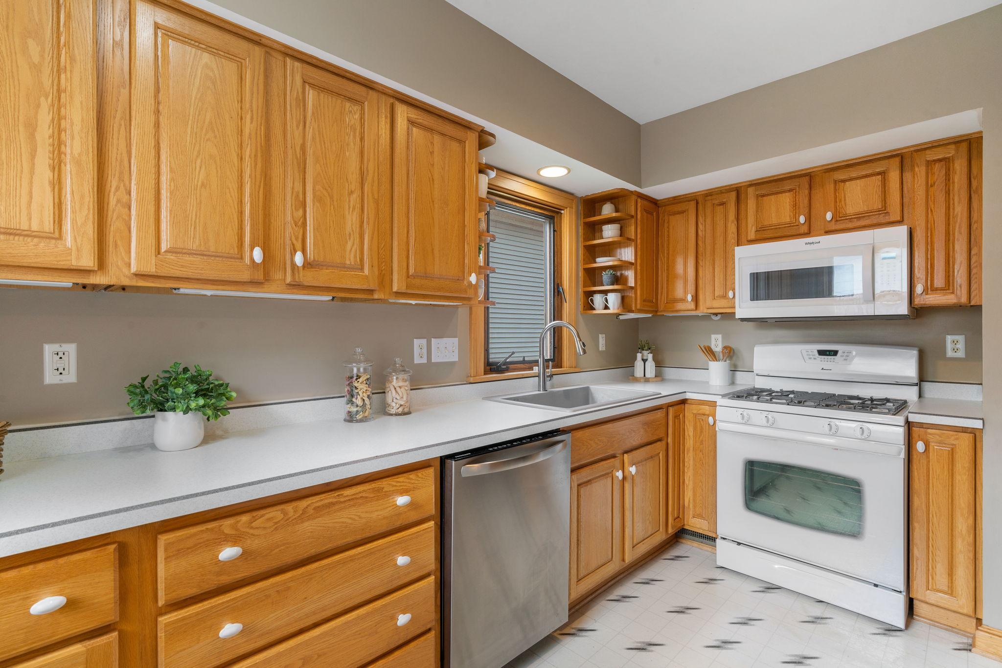 2643 Buchanan Street NE