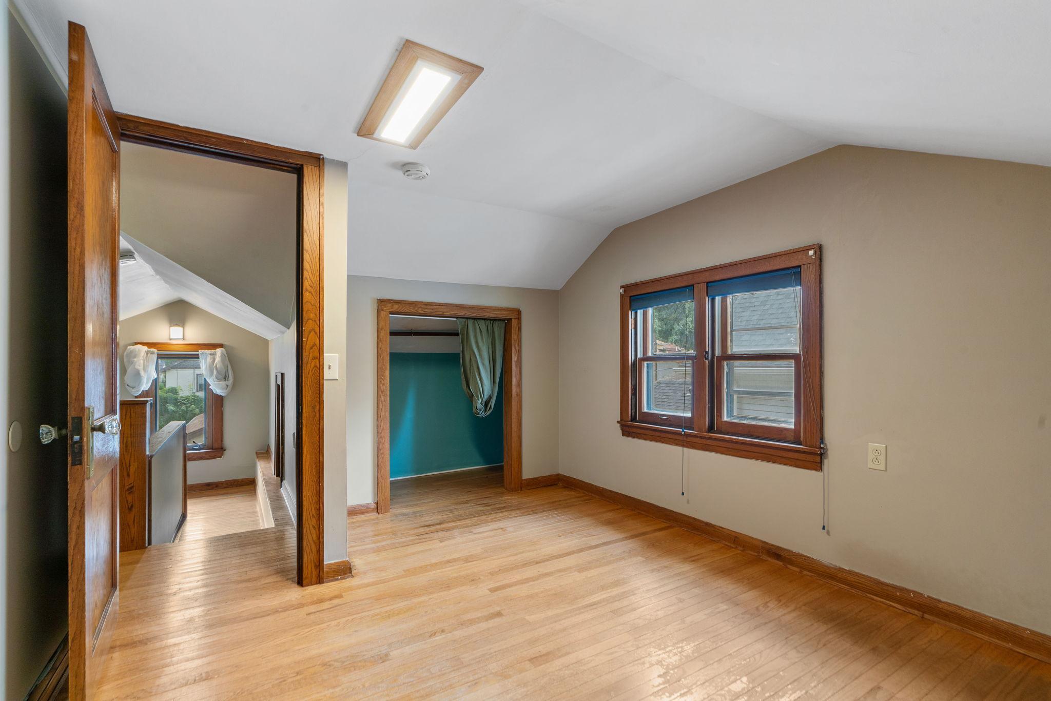 2643 Buchanan Street NE