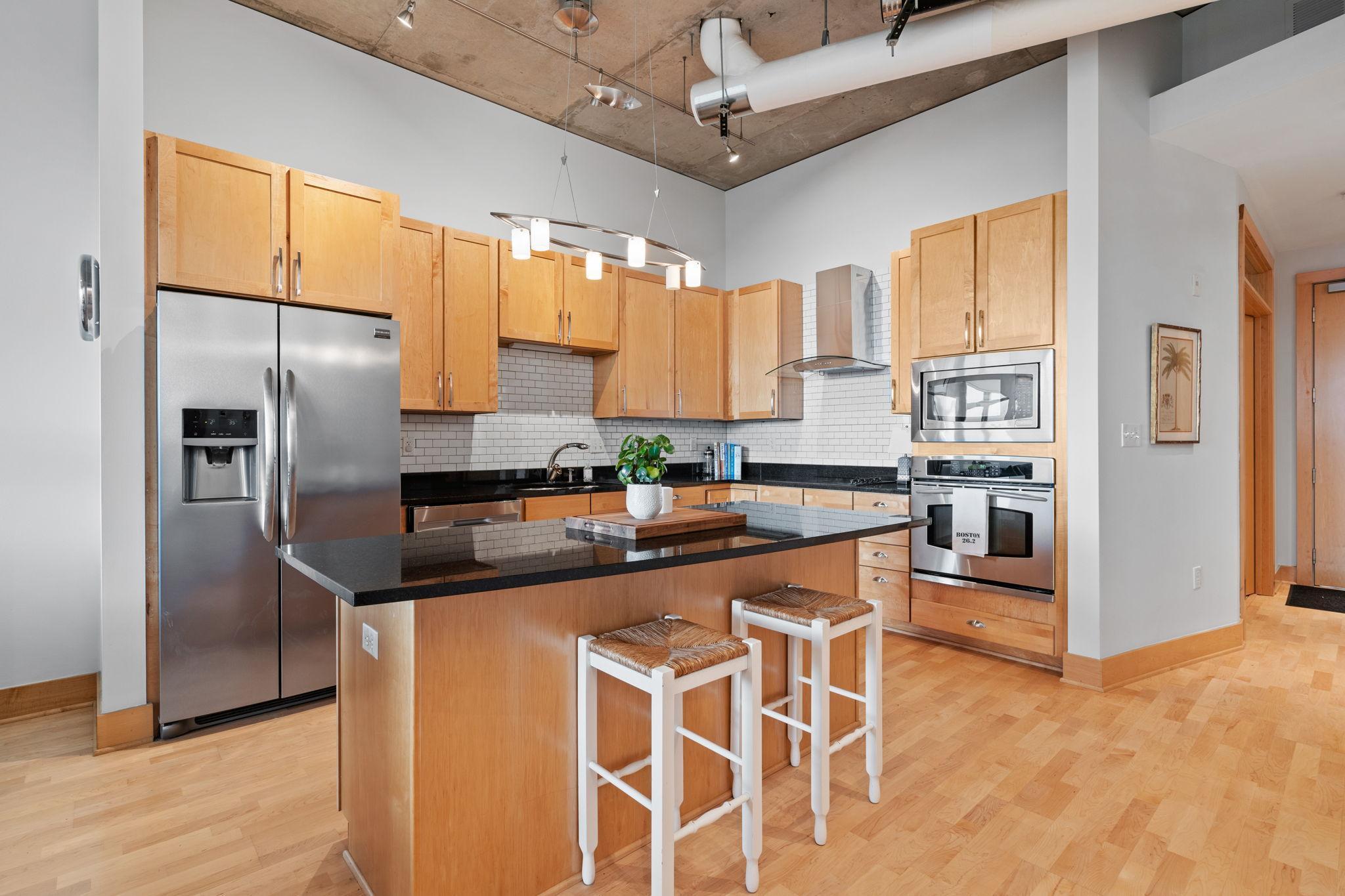 150 2nd Street NE Unit: B604