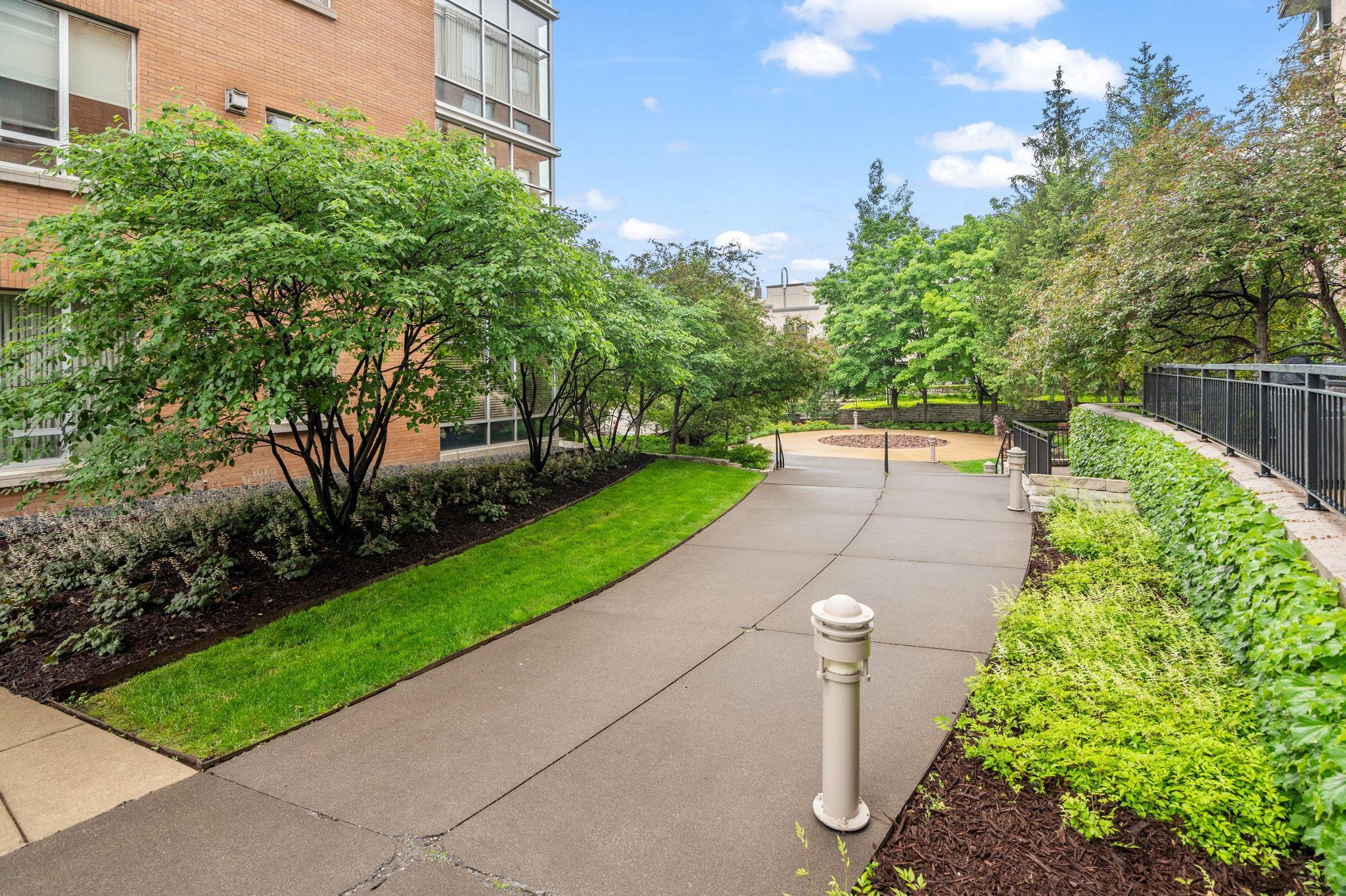 150 2nd Street NE Unit: B604