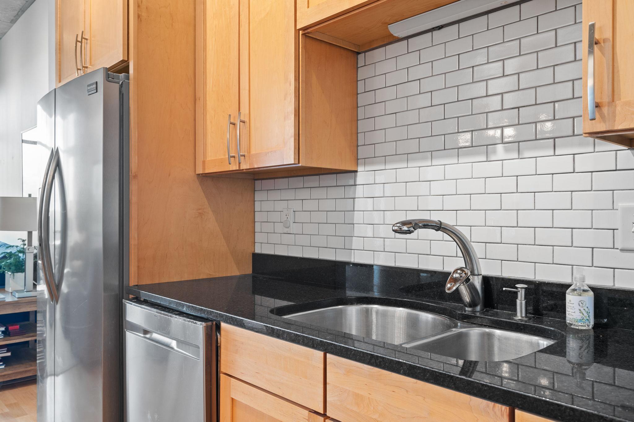 150 2nd Street NE Unit: B604