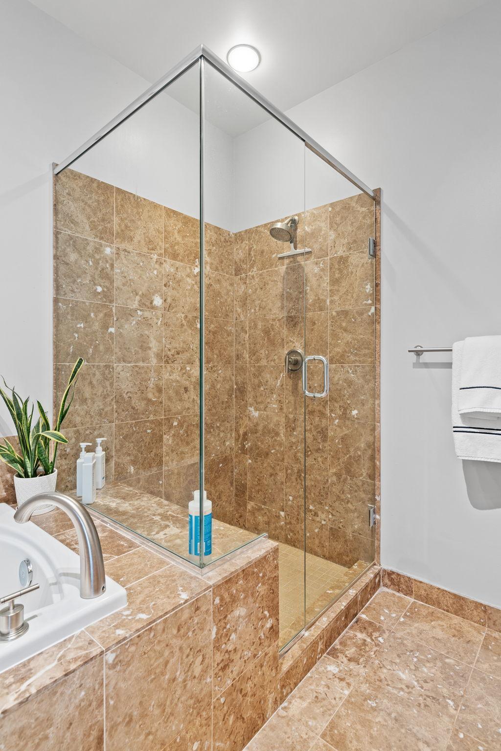 150 2nd Street NE Unit: B604