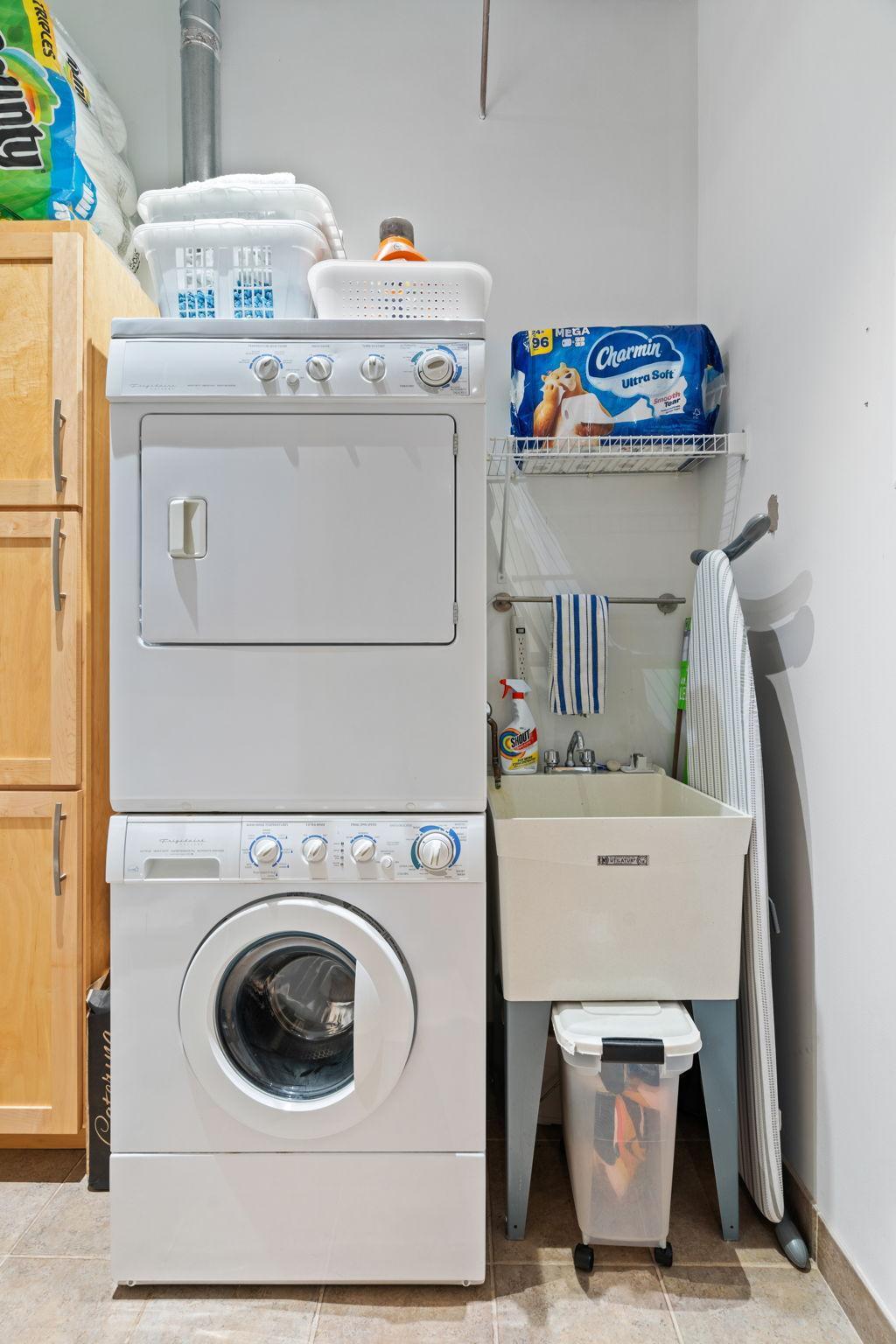 150 2nd Street NE Unit: B604