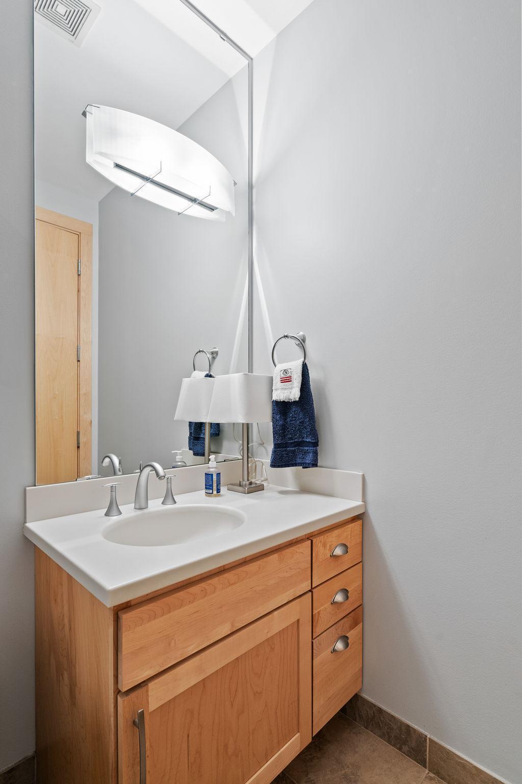 150 2nd Street NE Unit: B604