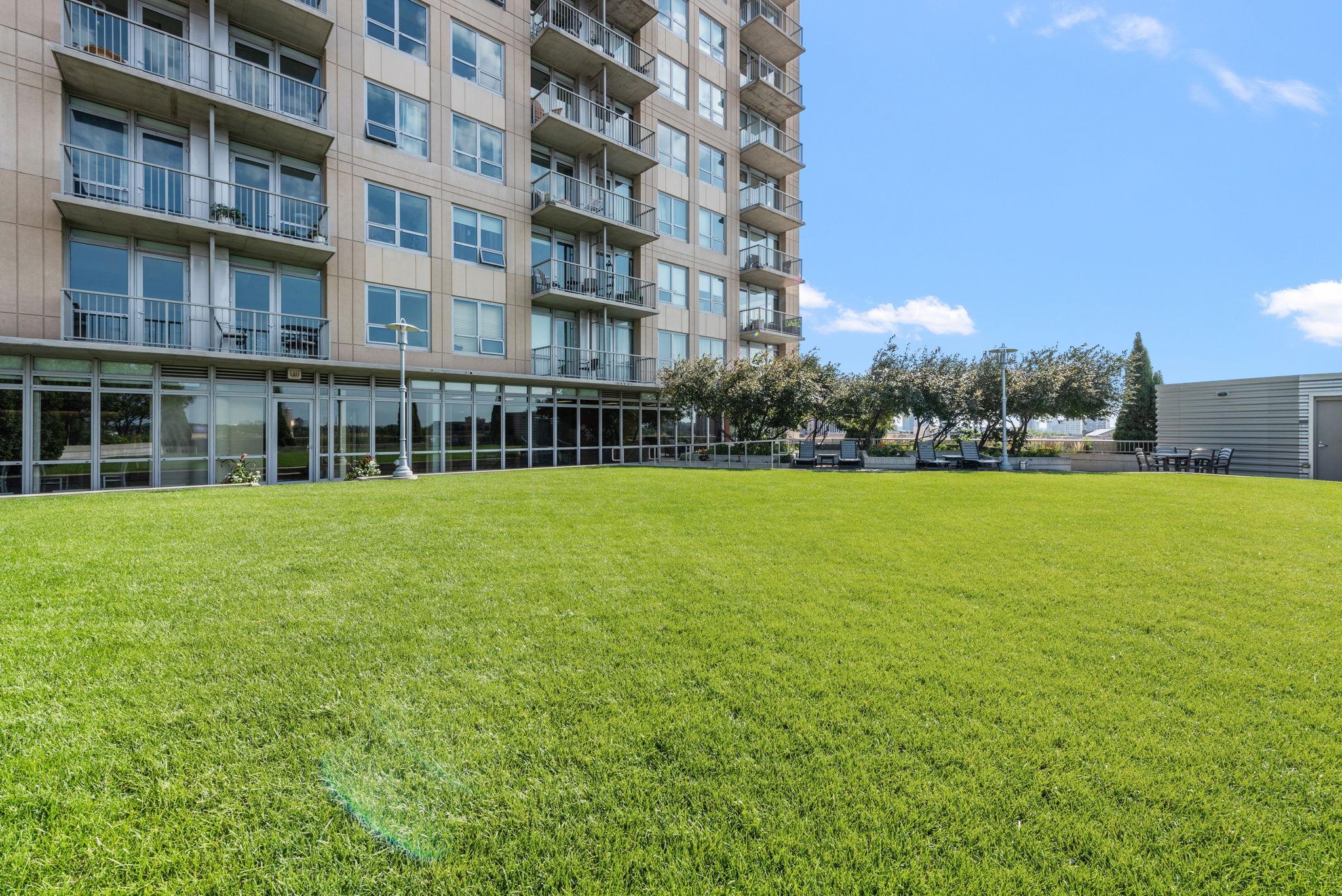 929 Portland Avenue Unit: 2701