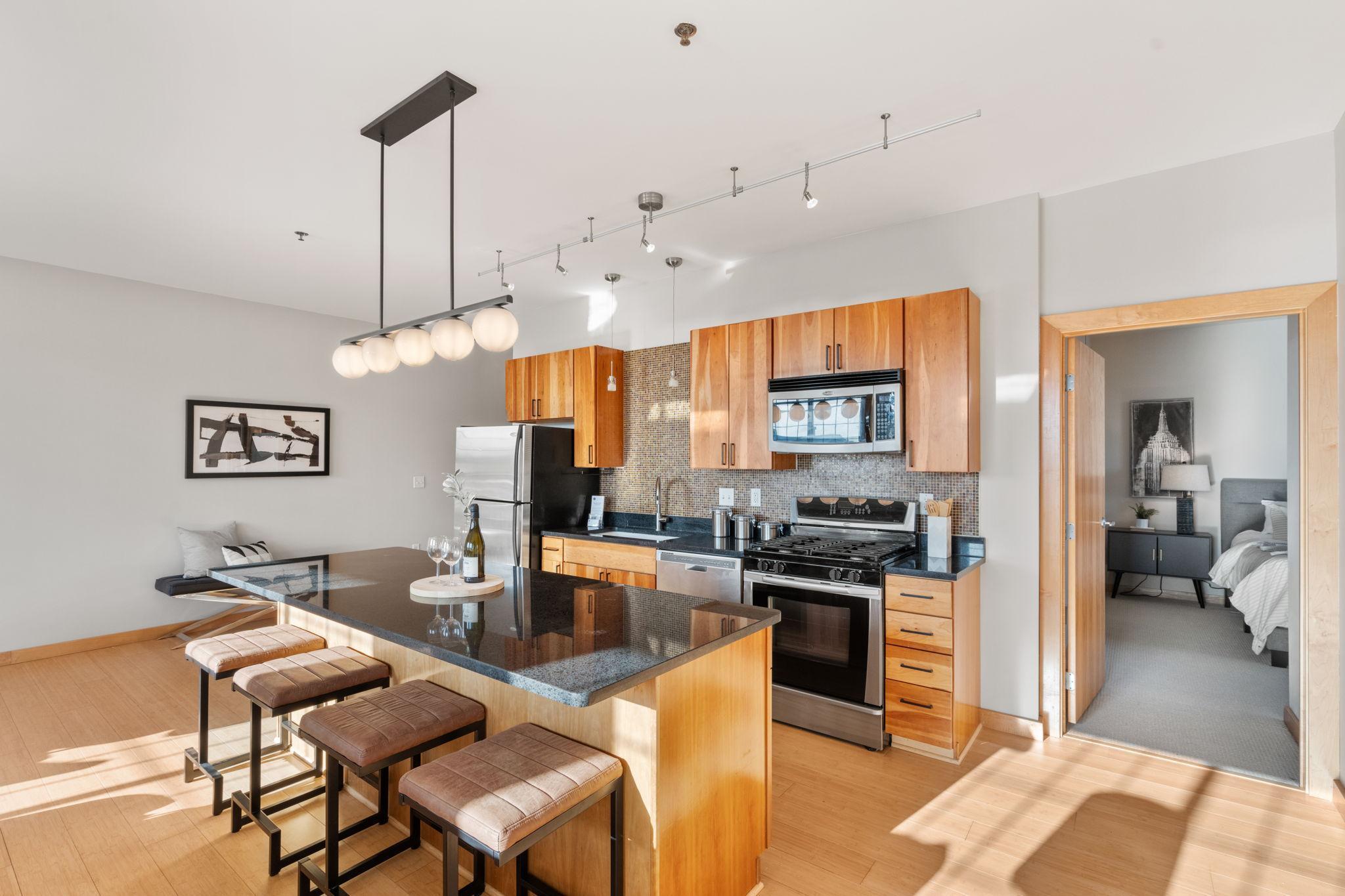 521 2nd Street SE Unit: 416