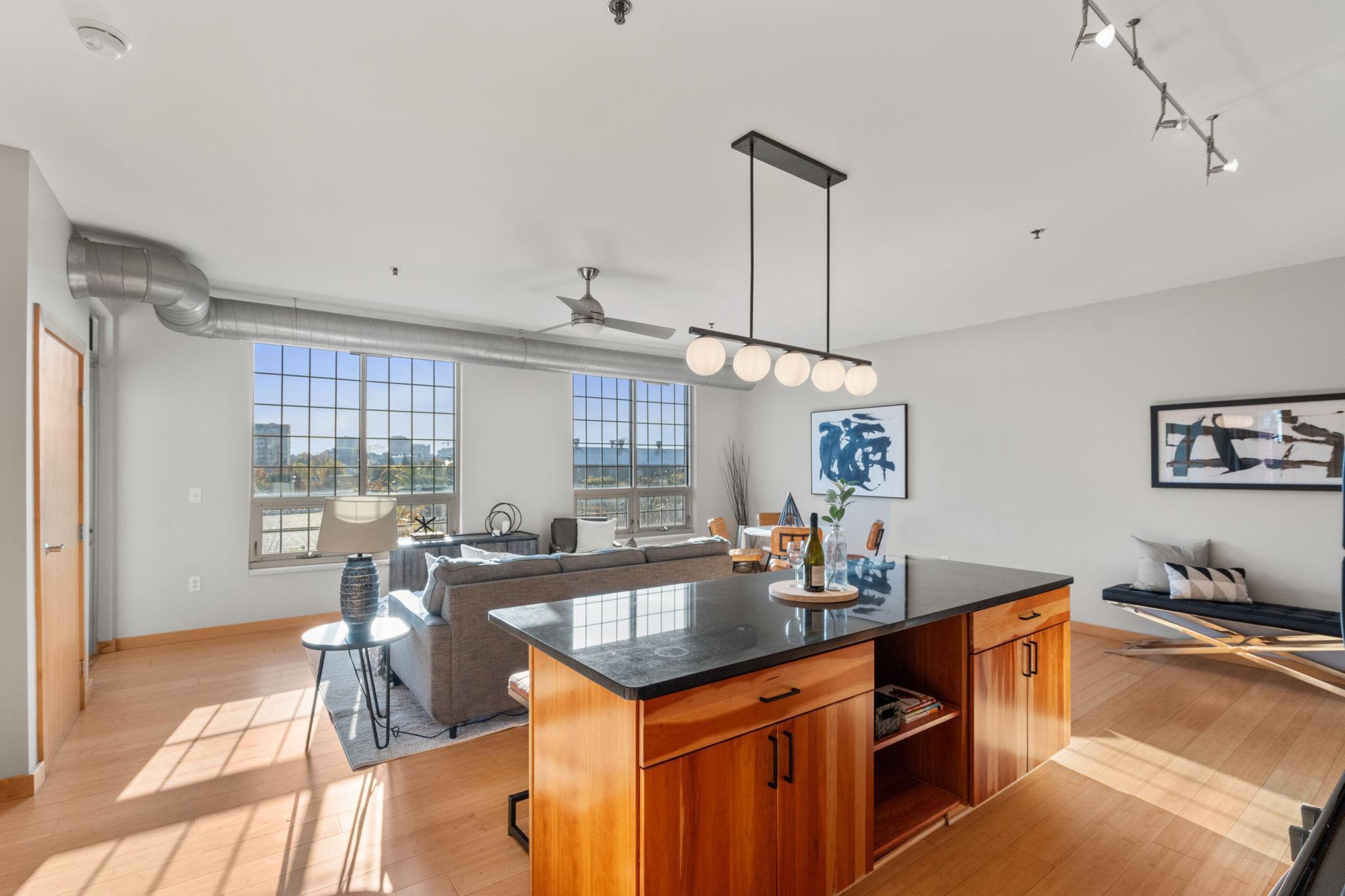 521 2nd Street SE Unit: 416