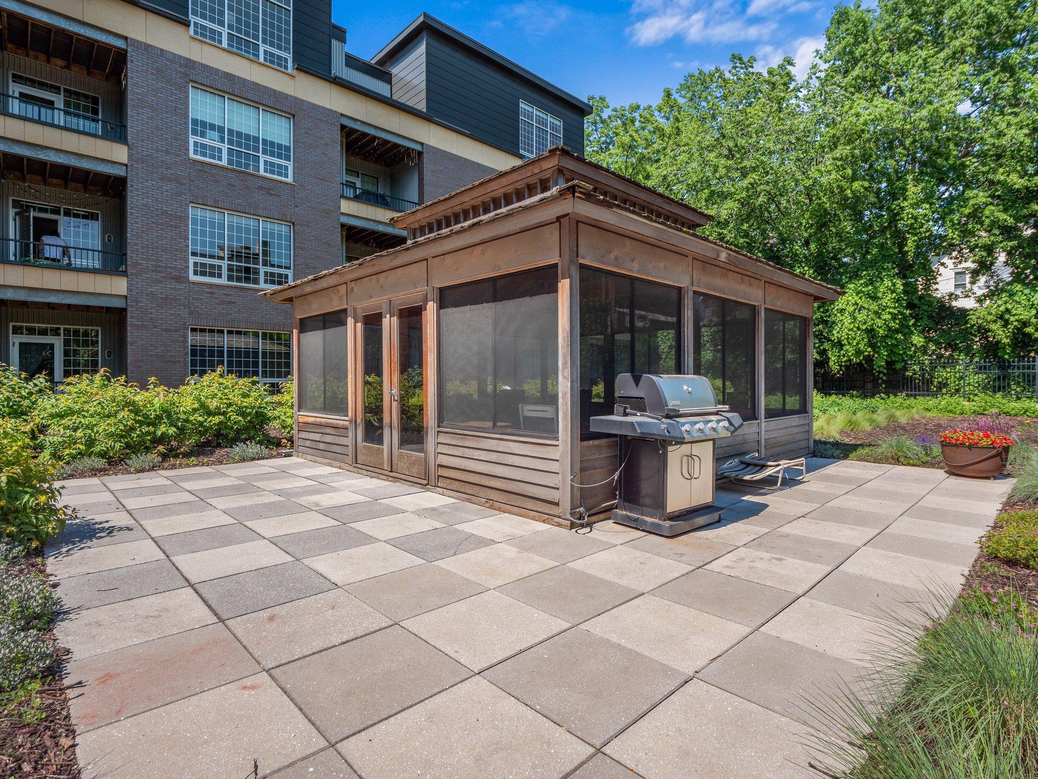 521 2nd Street SE Unit: 416