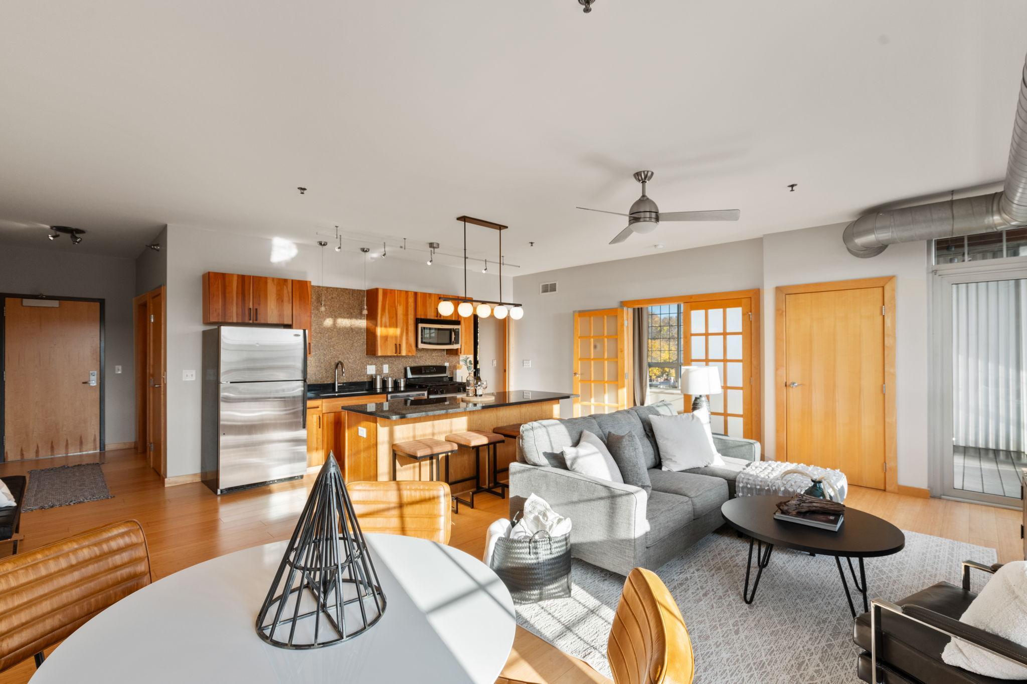 521 2nd Street SE Unit: 416