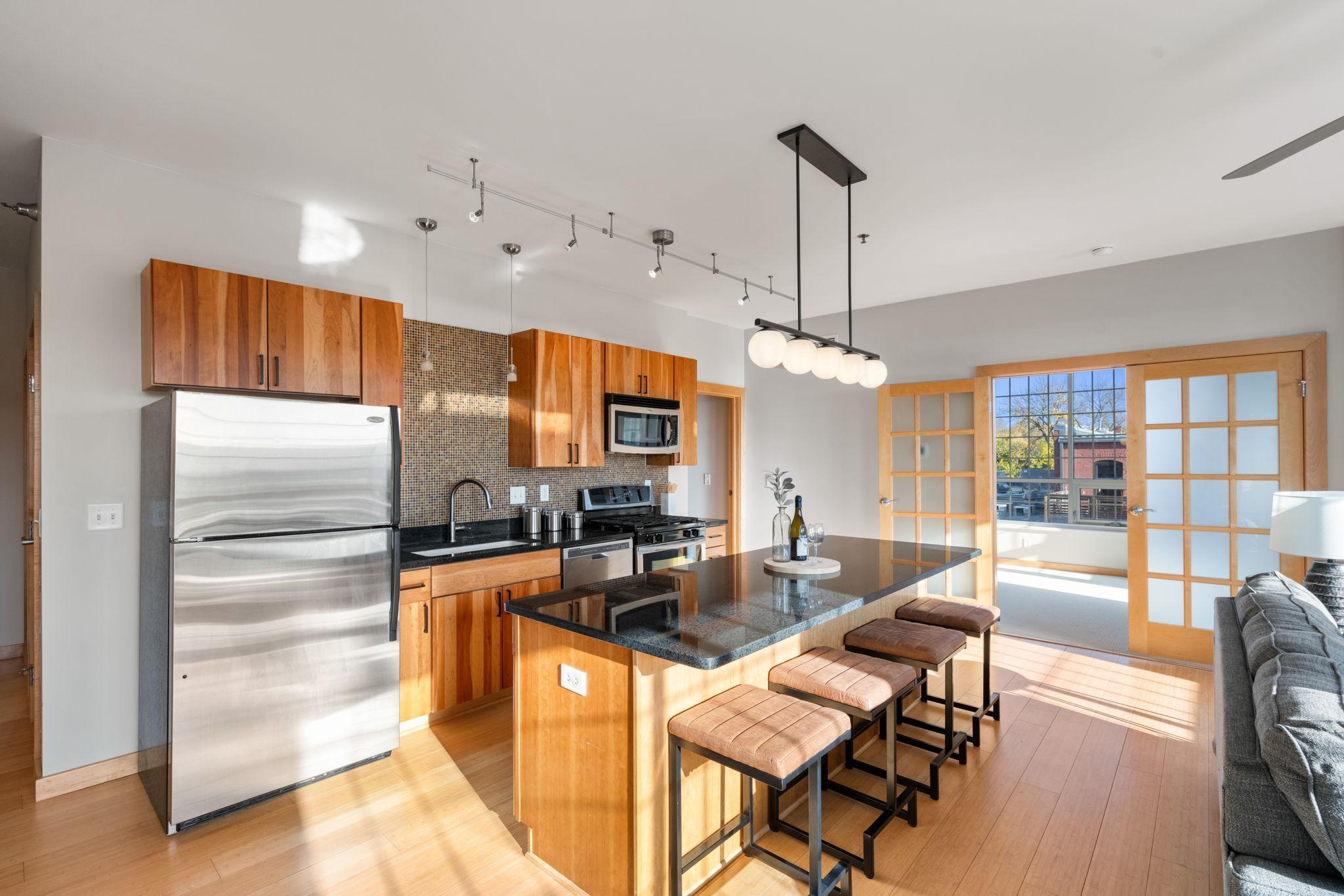 521 2nd Street SE Unit: 416