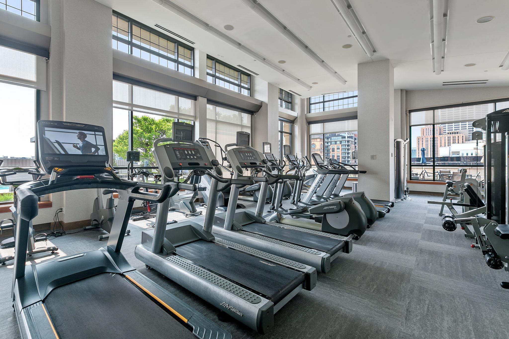 100 3rd Avenue S Unit: 3401