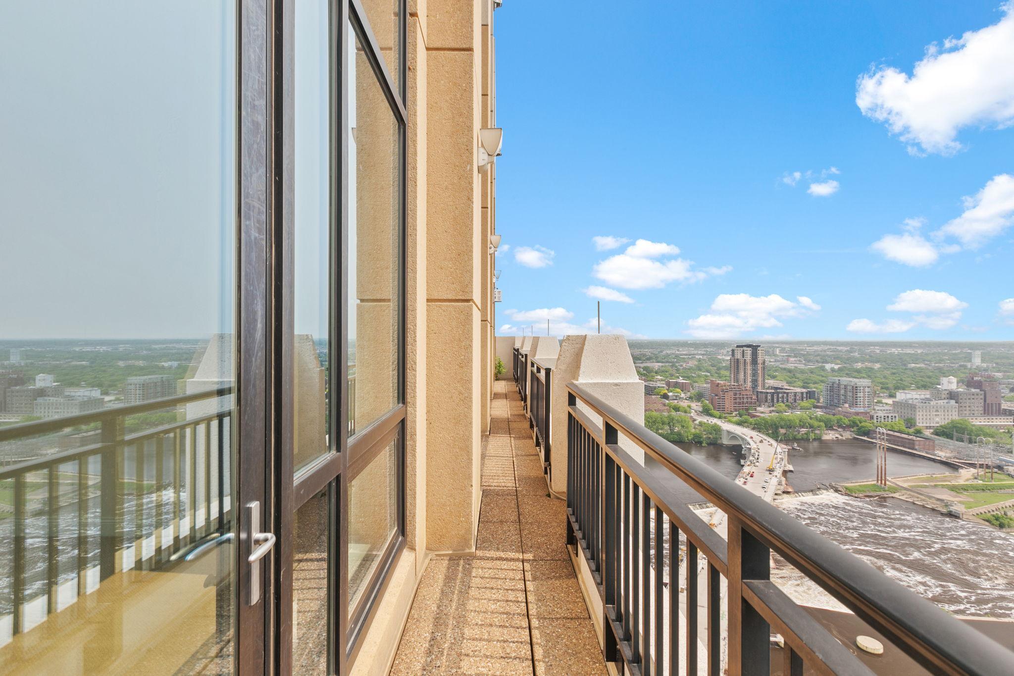 100 3rd Avenue S Unit: 3401