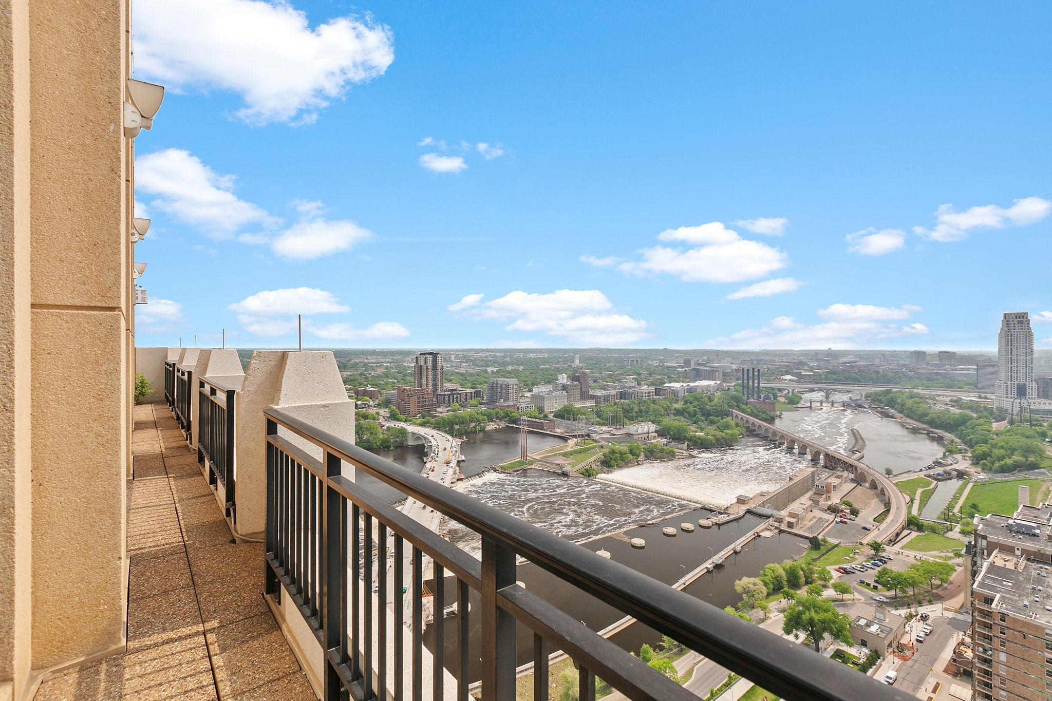 100 3rd Avenue S Unit: 3401