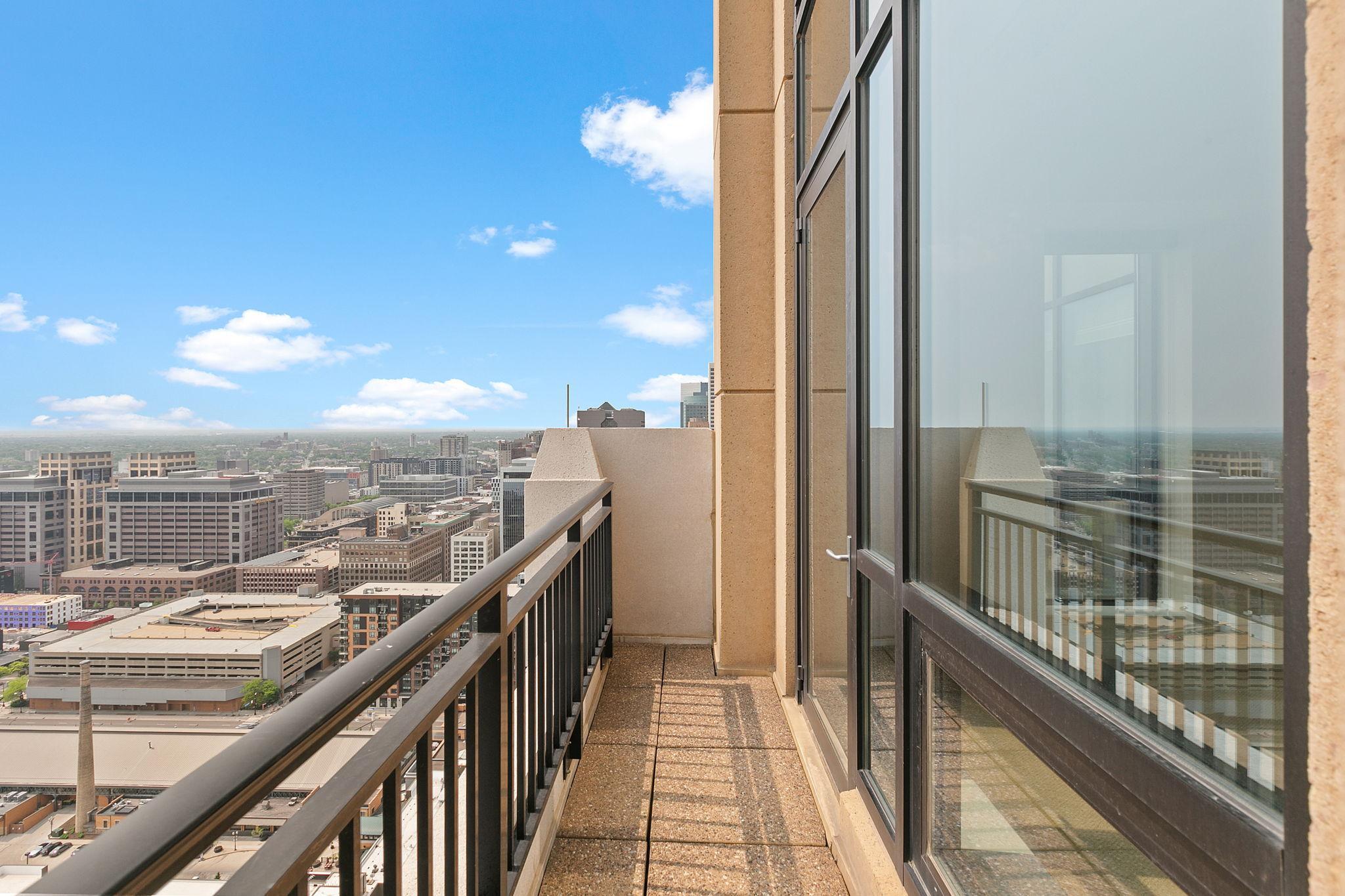 100 3rd Avenue S Unit: 3401