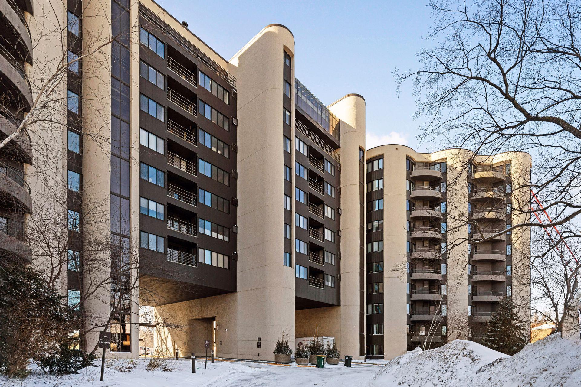 3141 Dean Court Unit: 502