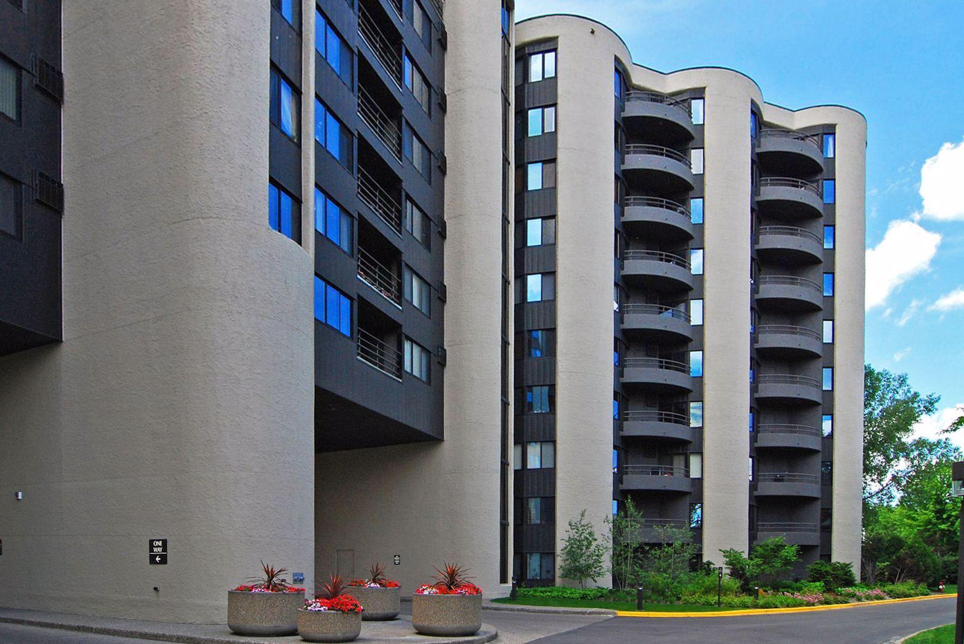 3141 Dean Court Unit: 502