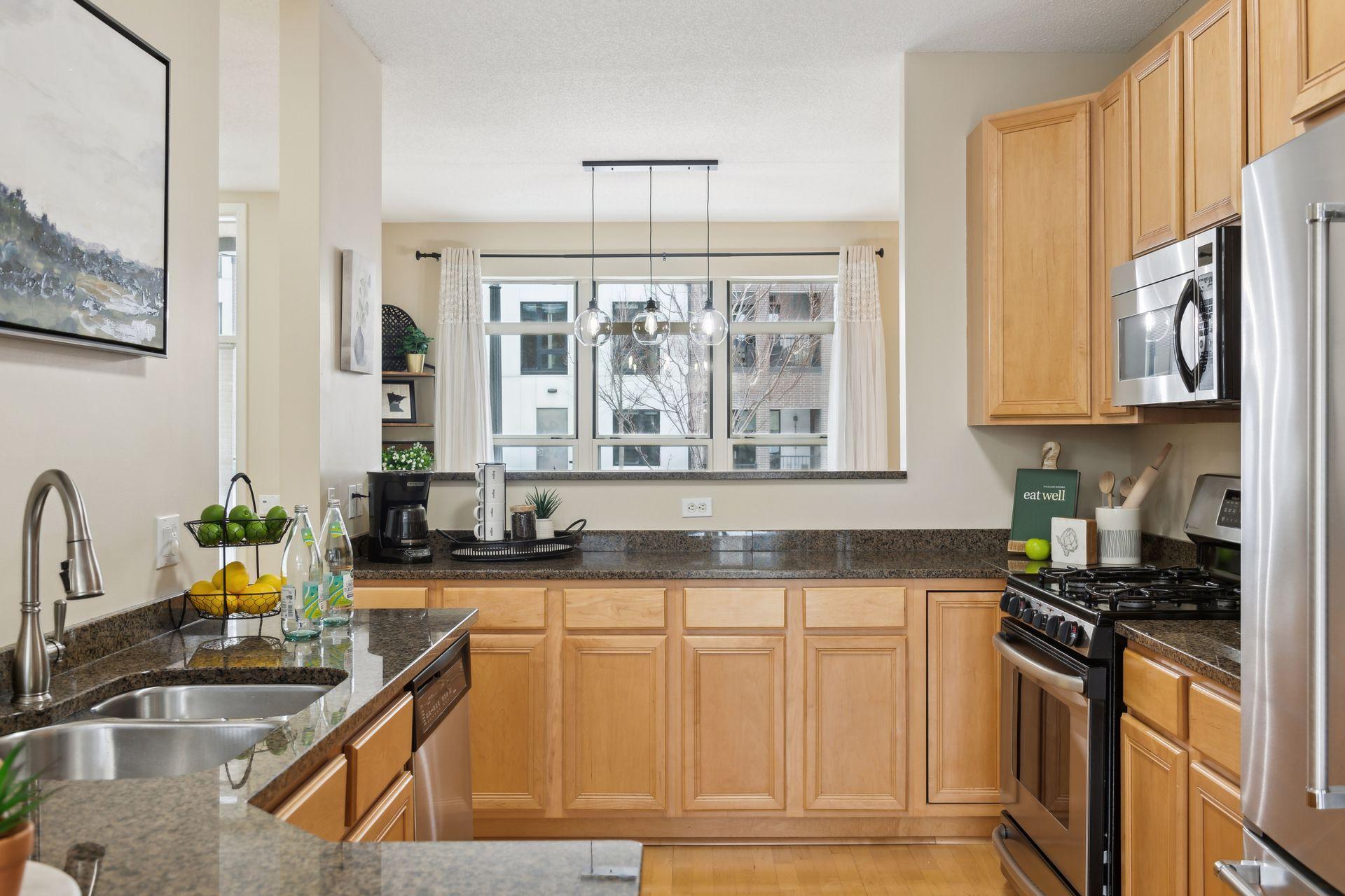 221 1st Avenue NE Unit: 36