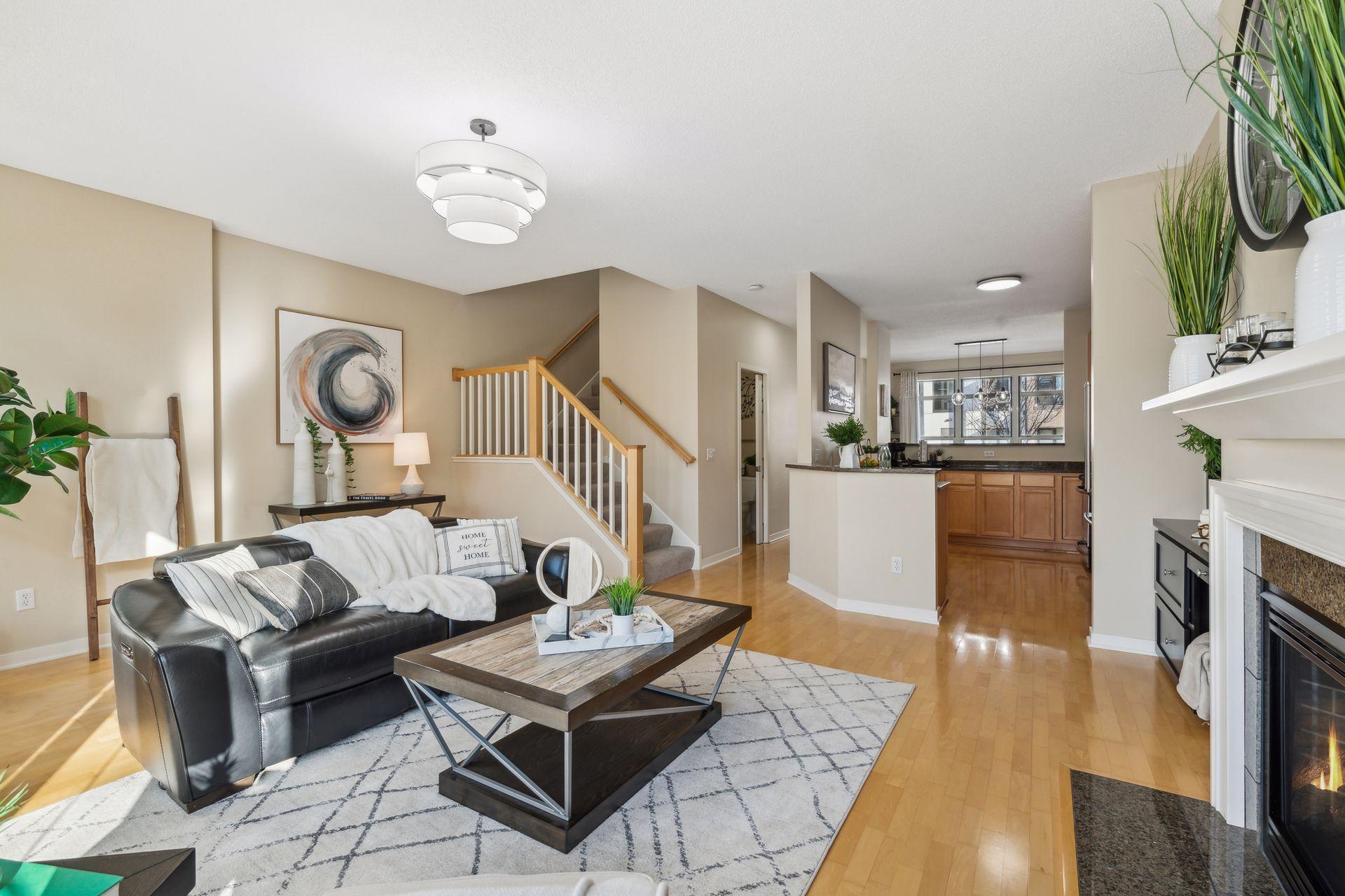 221 1st Avenue NE Unit: 36