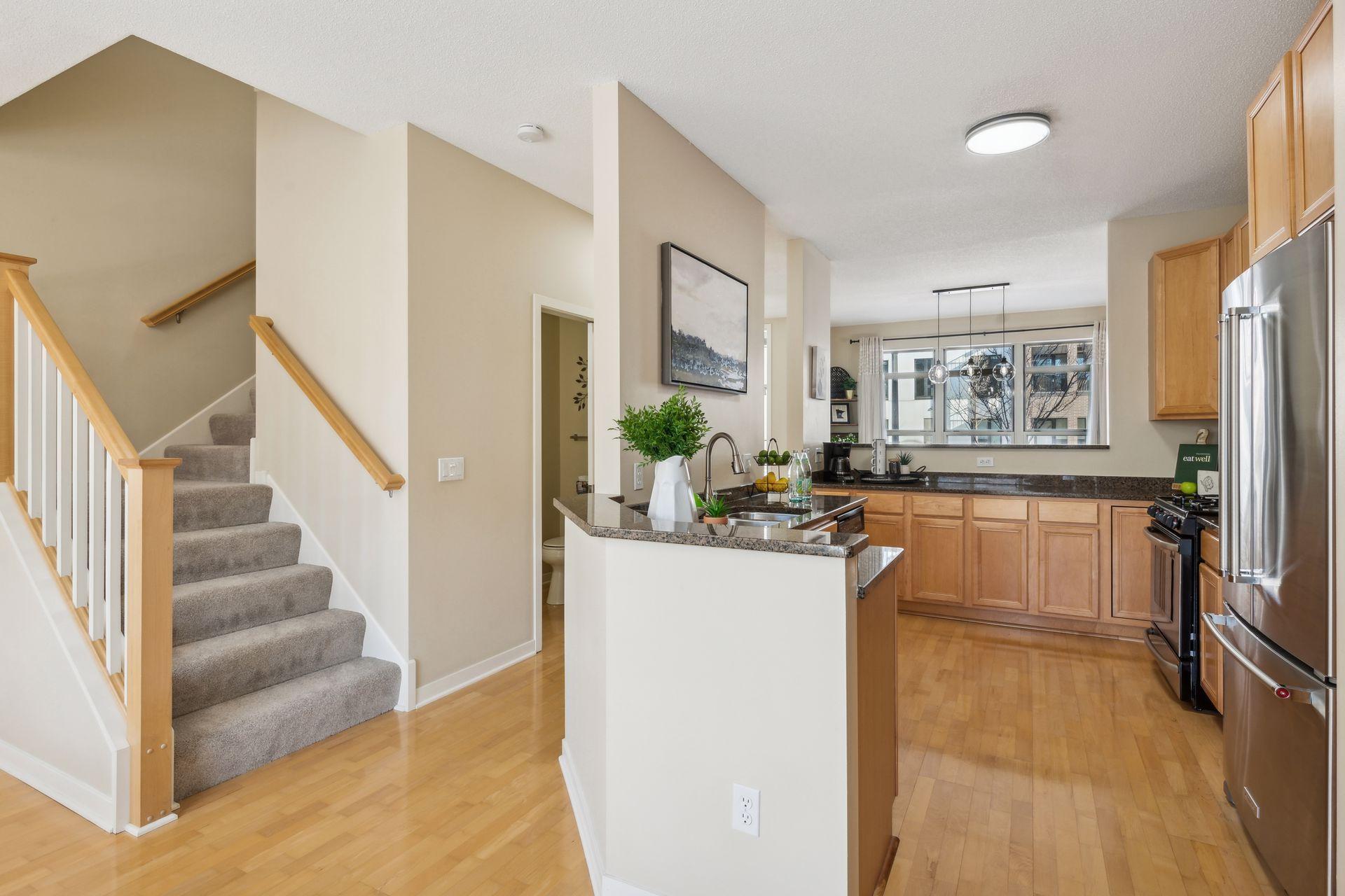 221 1st Avenue NE Unit: 36