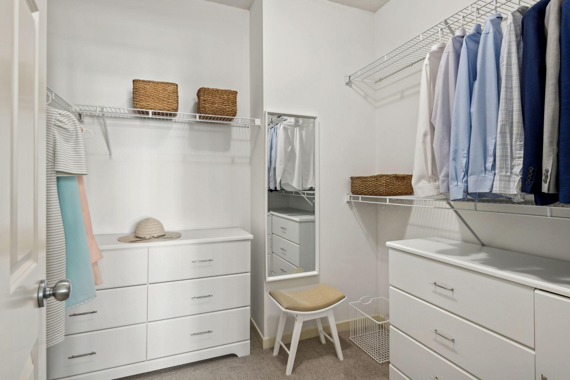 221 1st Avenue NE Unit: 36