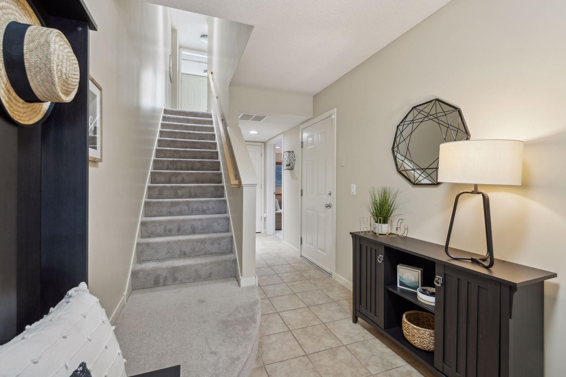 221 1st Avenue NE Unit: 36