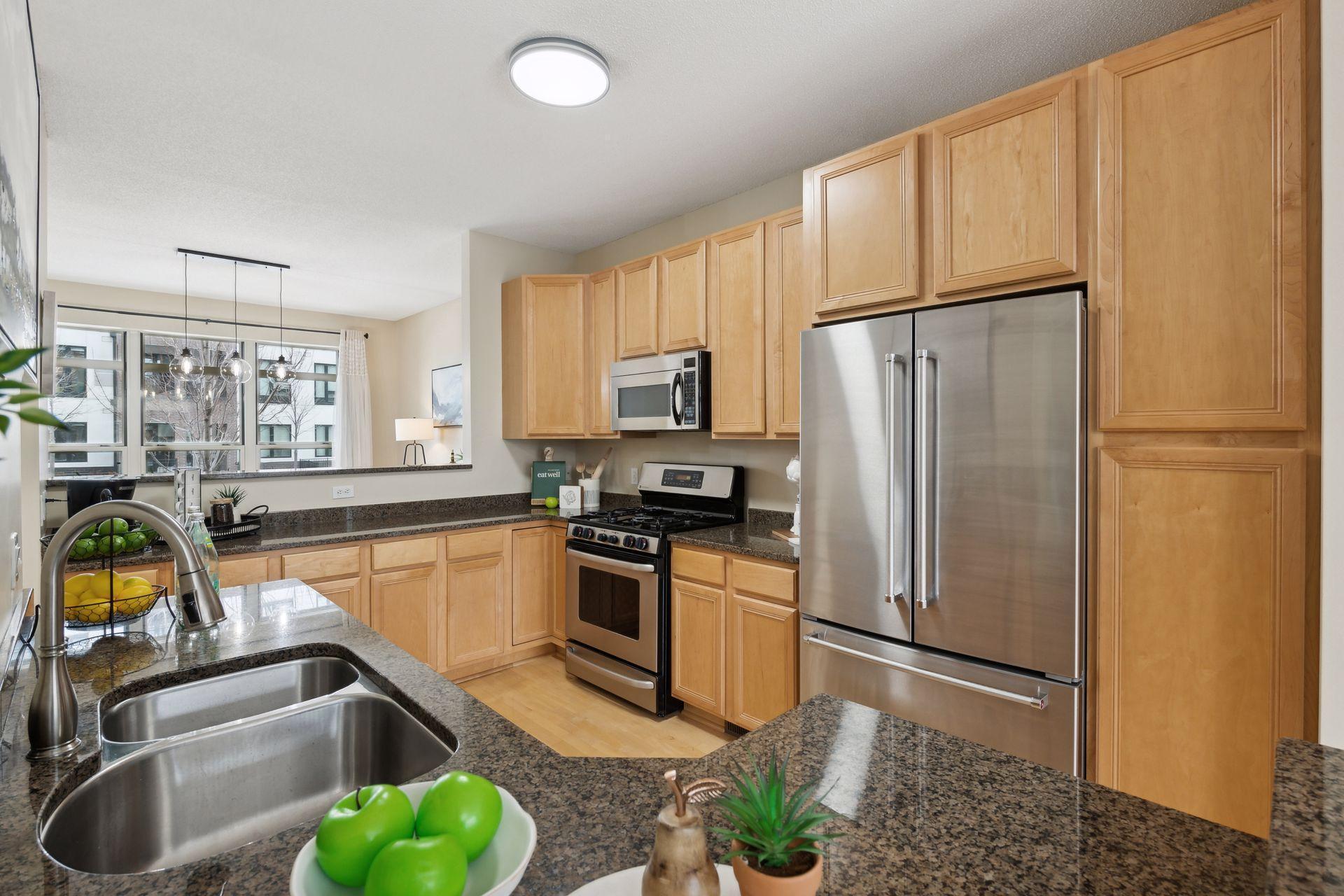 221 1st Avenue NE Unit: 36