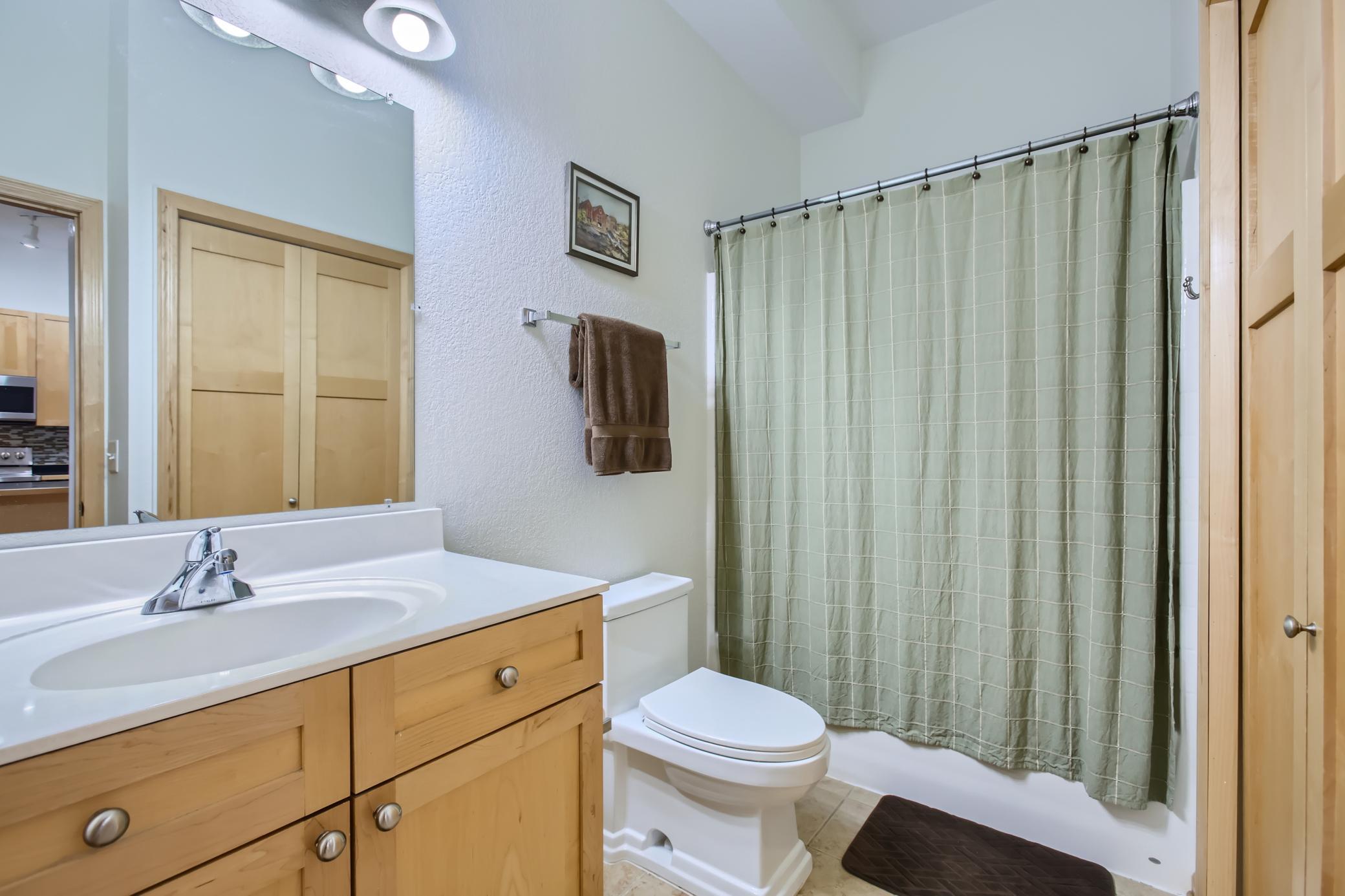 1800 Graham Avenue Unit: 415