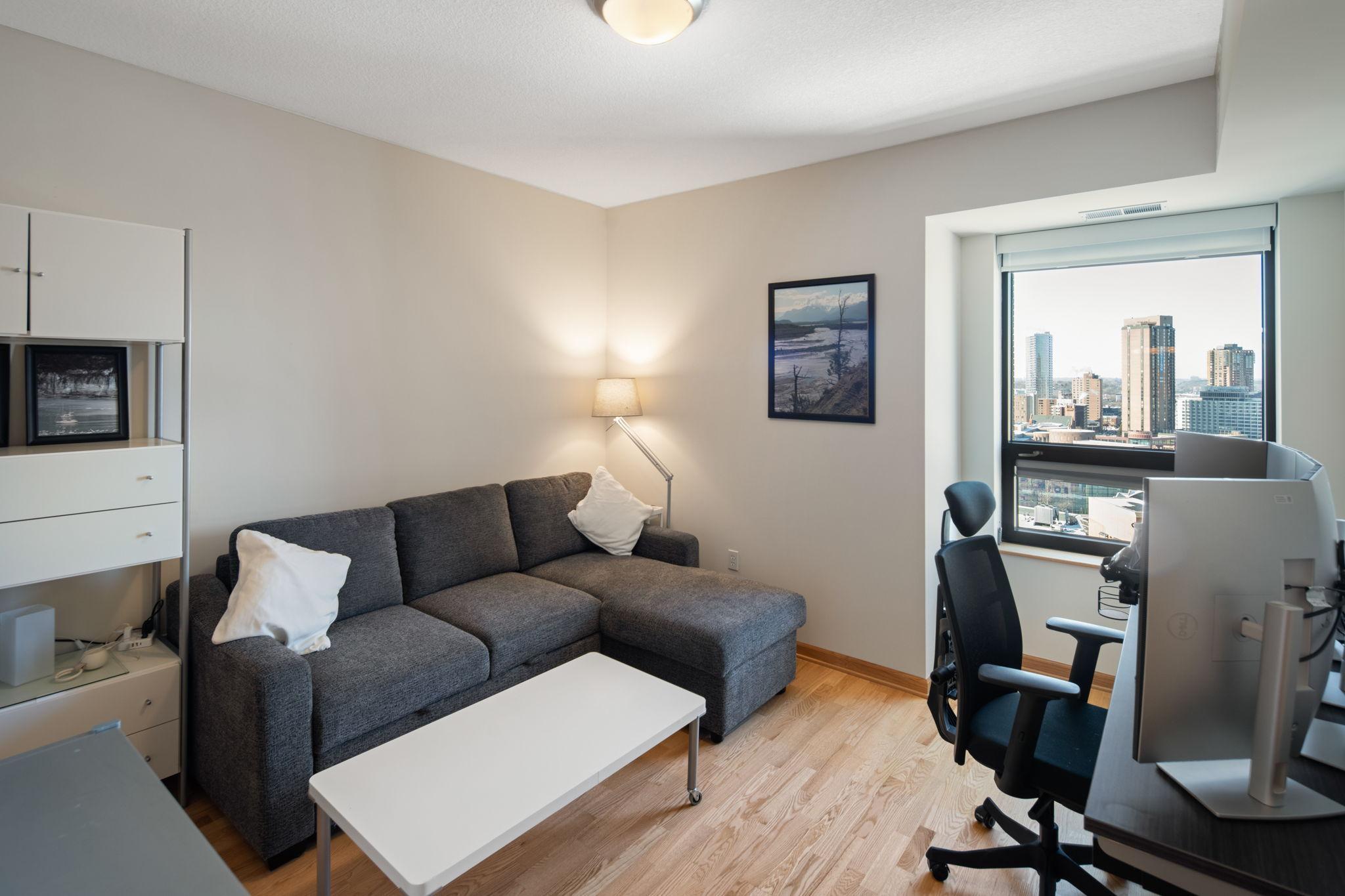 500 E Grant Street Unit: 1702