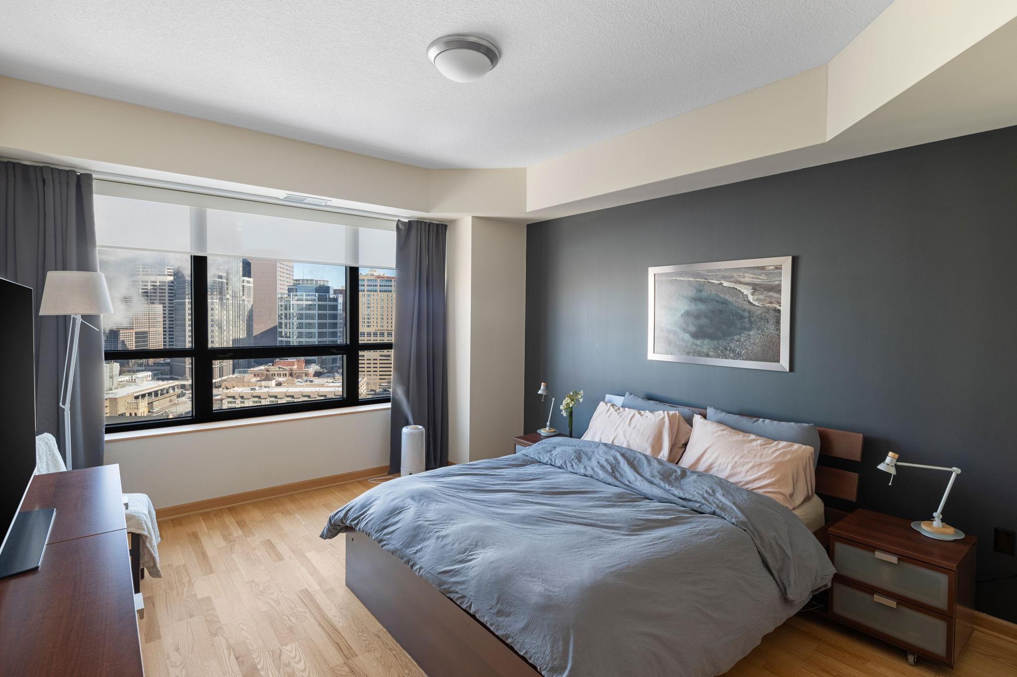 500 E Grant Street Unit: 1702