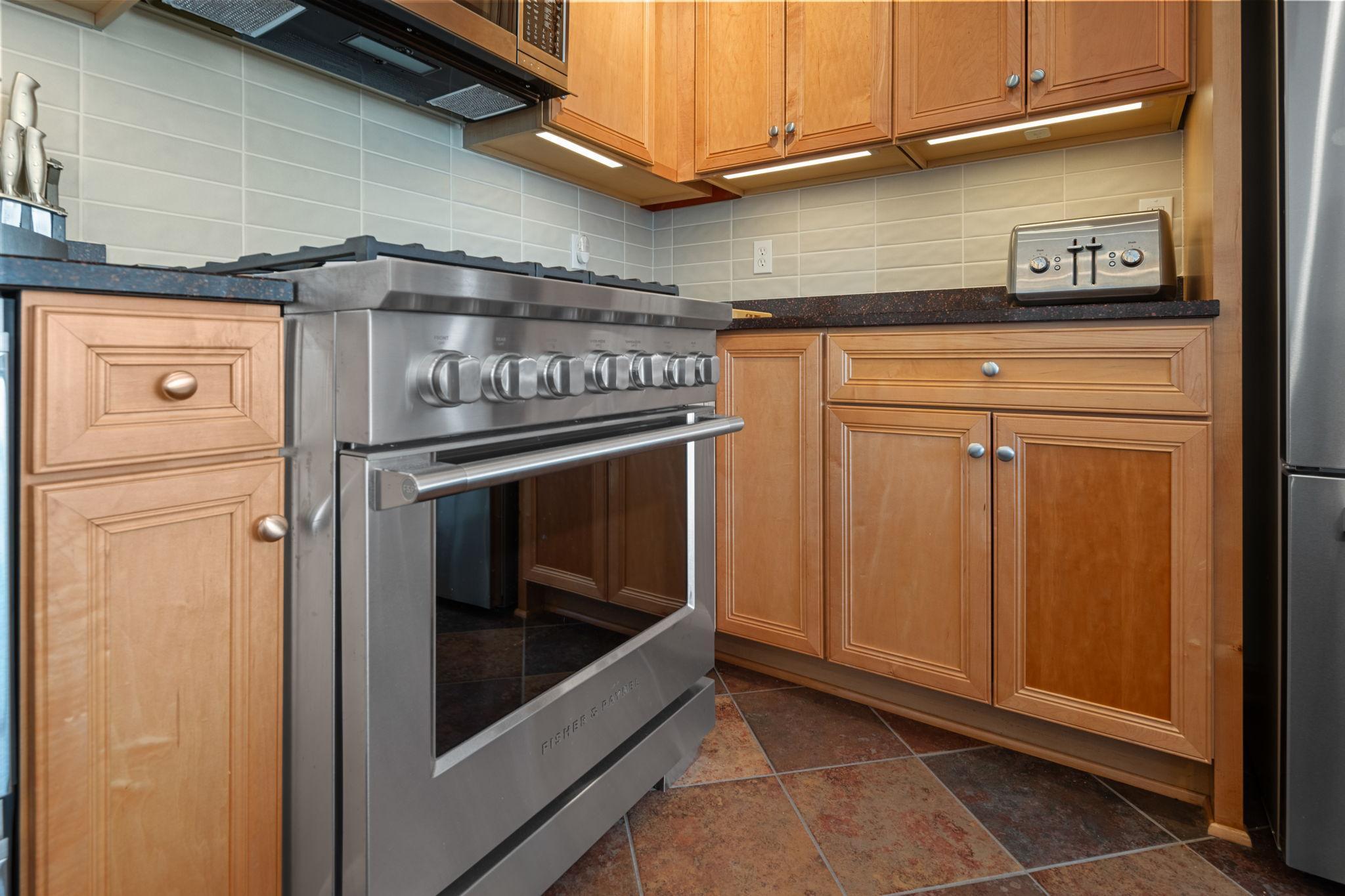 500 E Grant Street Unit: 1702