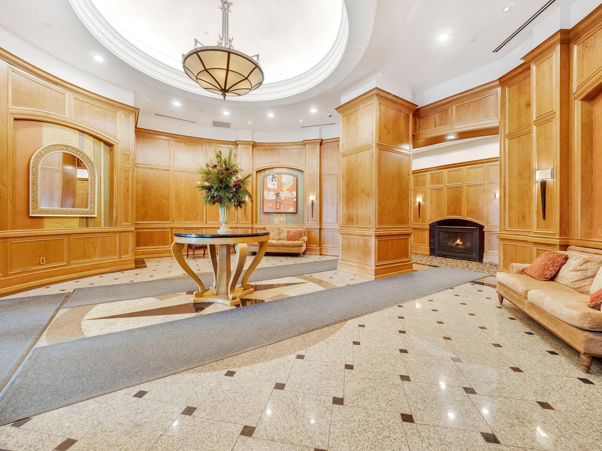 500 E Grant Street Unit: 1702