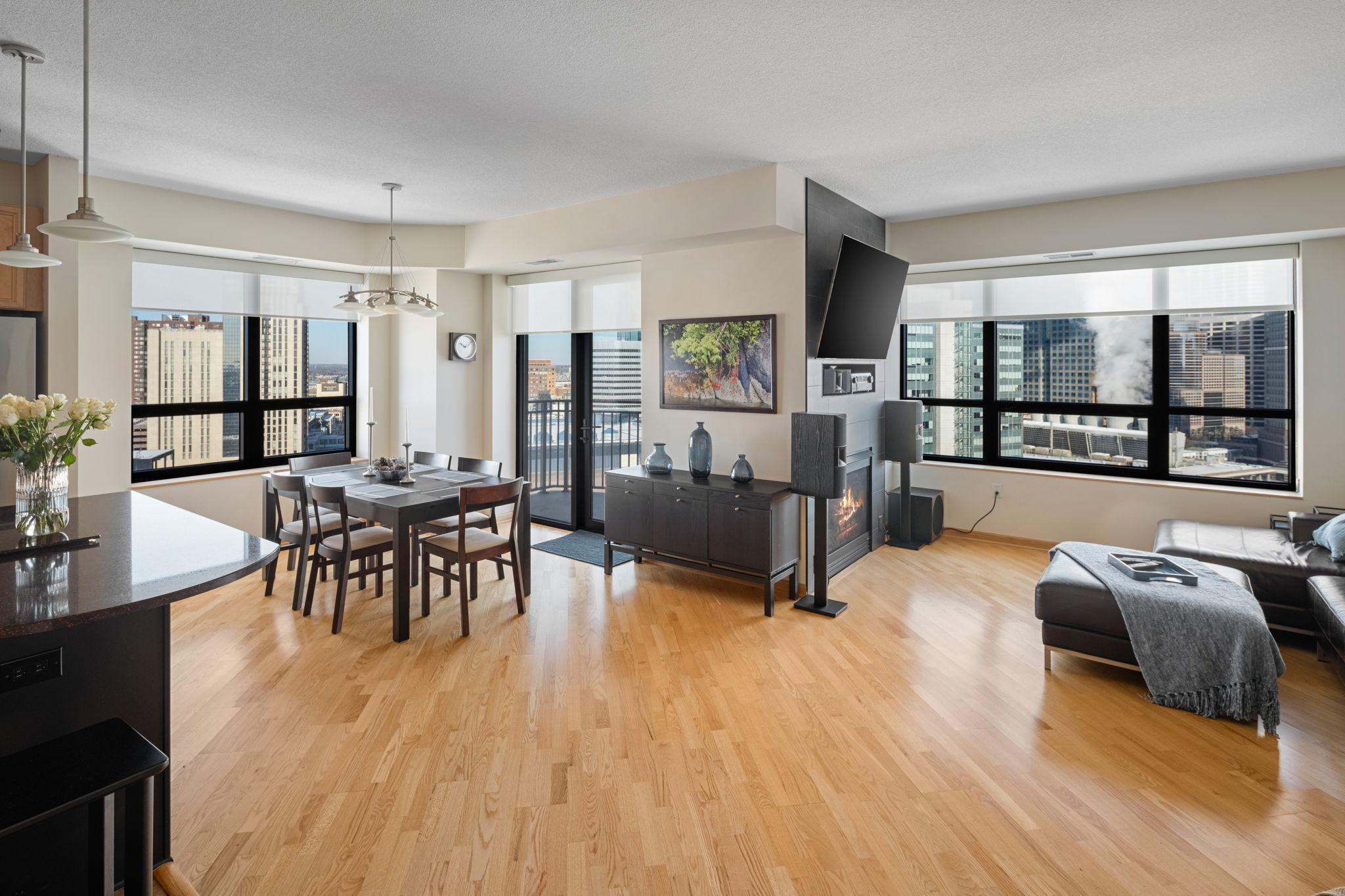 500 E Grant Street Unit: 1702