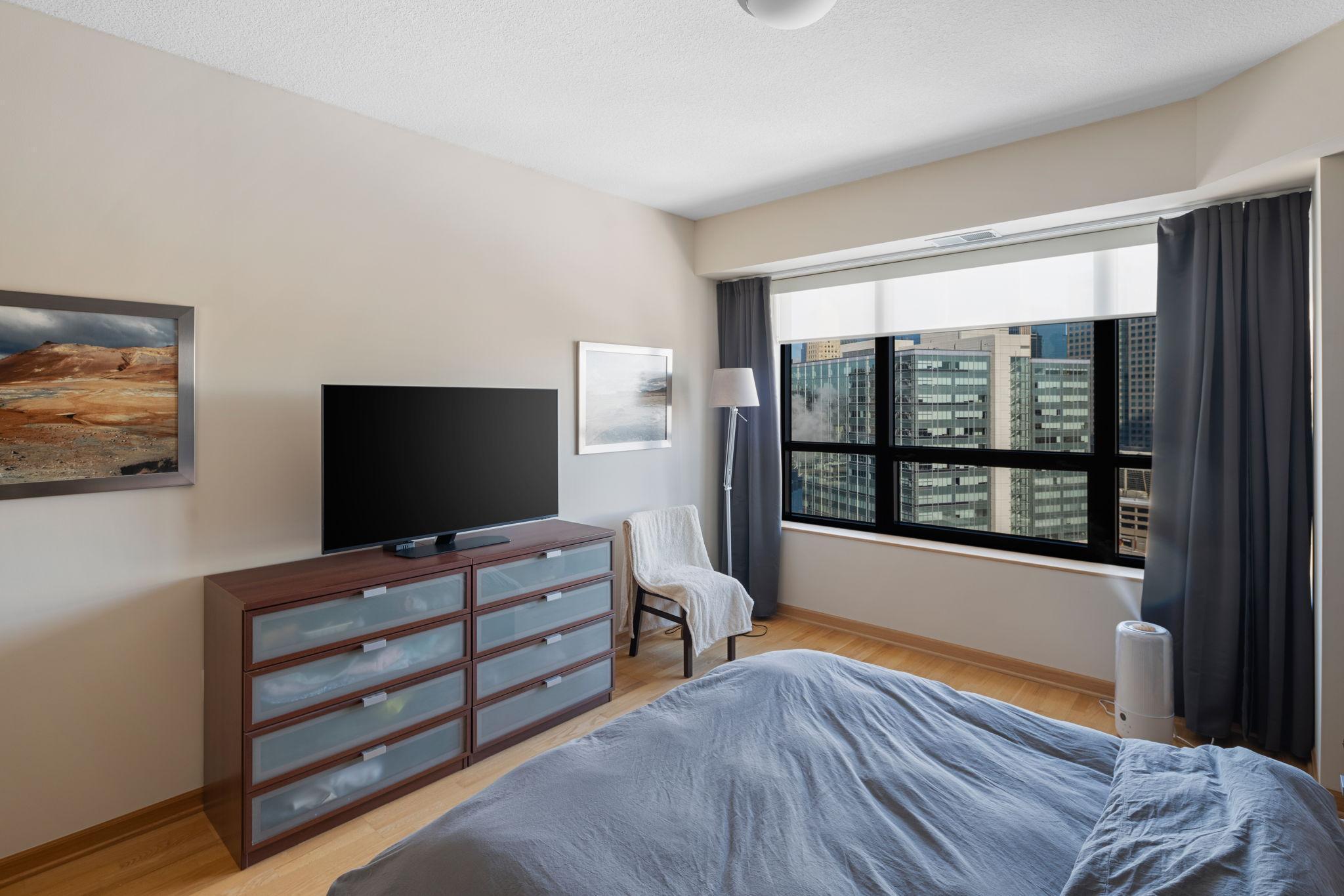 500 E Grant Street Unit: 1702