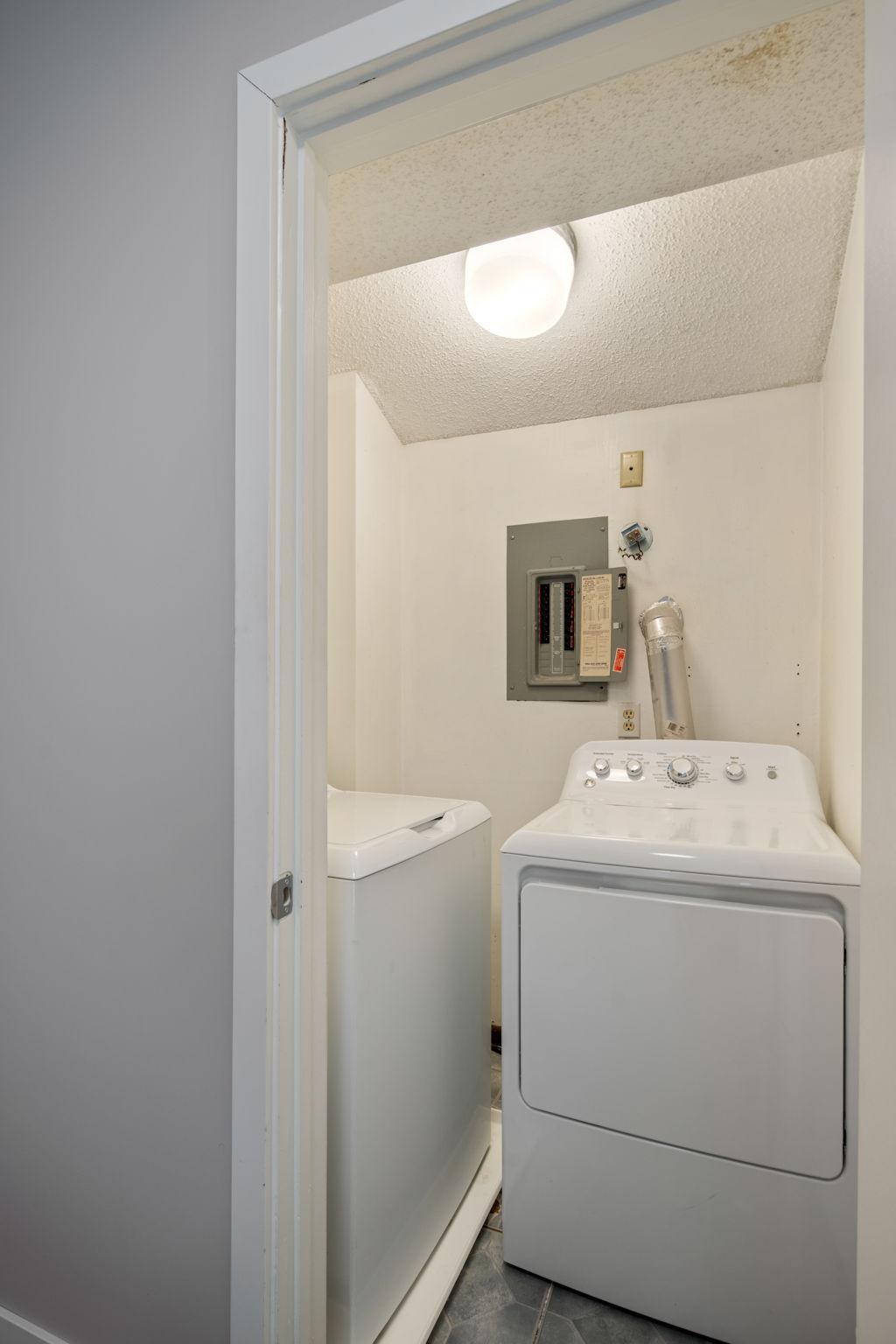 4621 Cedar Lake Road S